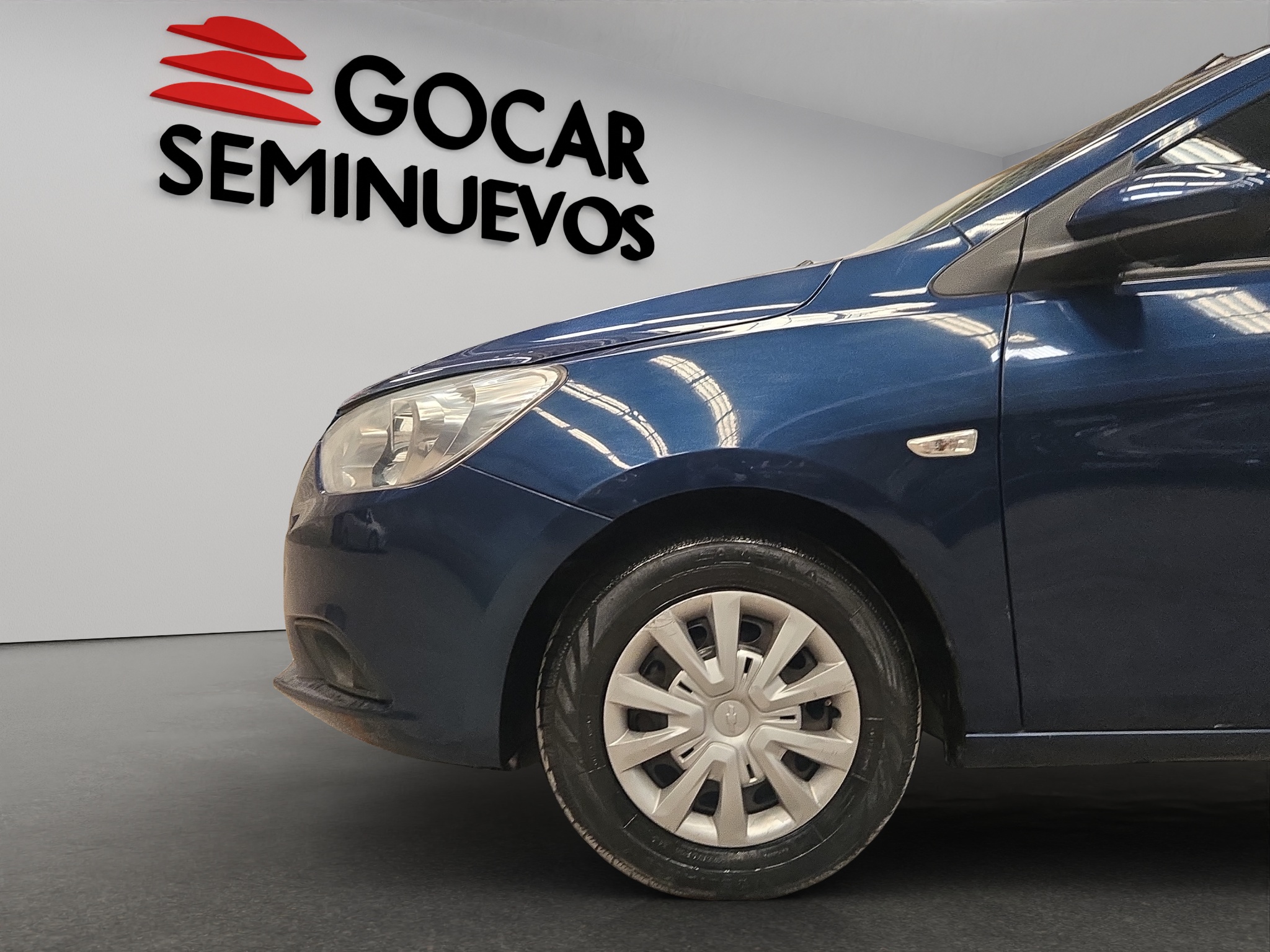 Chevrolet Aveo 4 pts. LS, TM5, a/ac., R-14 (línea anterior) 2023