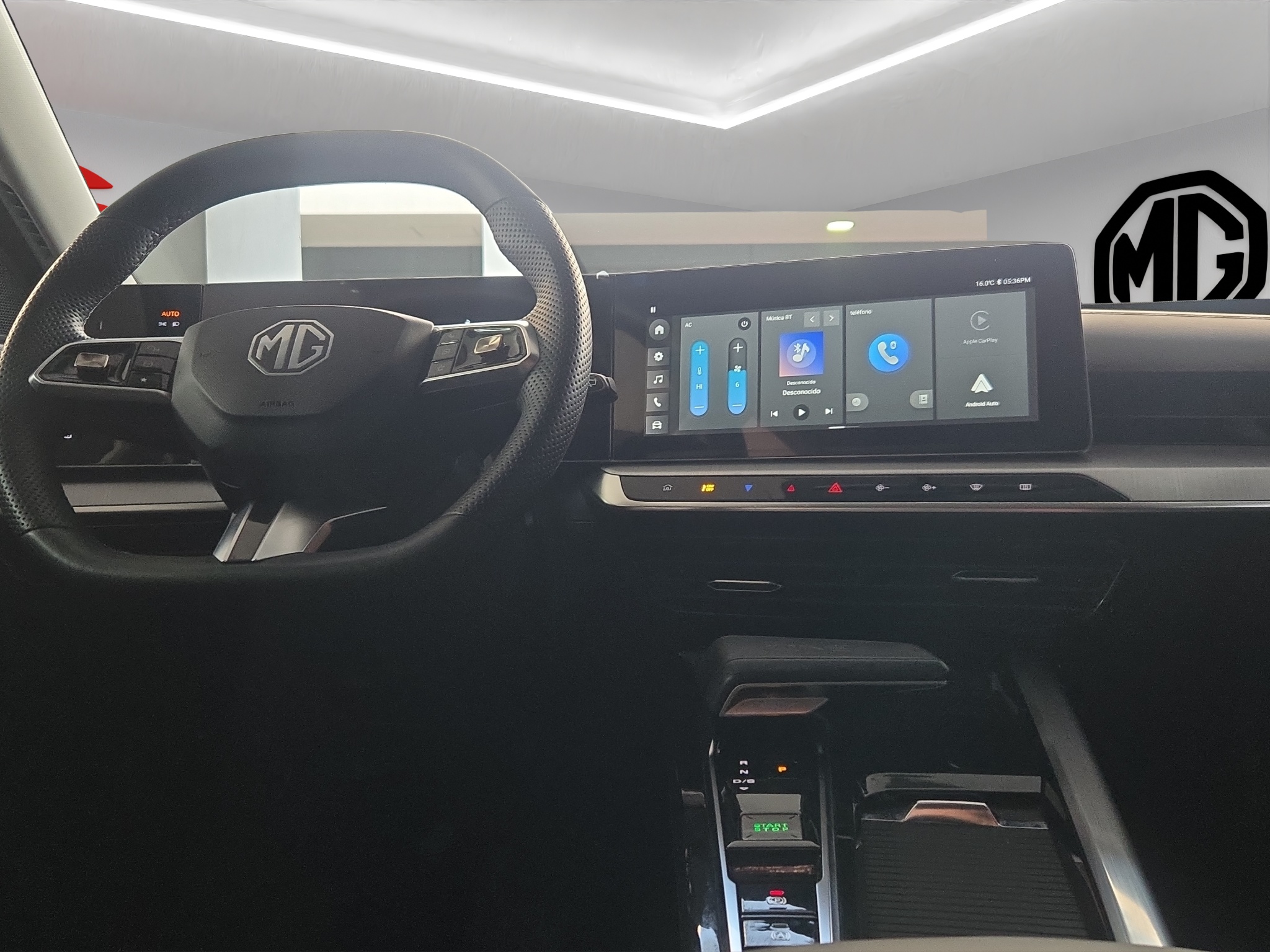 MG One VUD 5 pts. Style, 1.5T, TA, piel, RA-18 2024