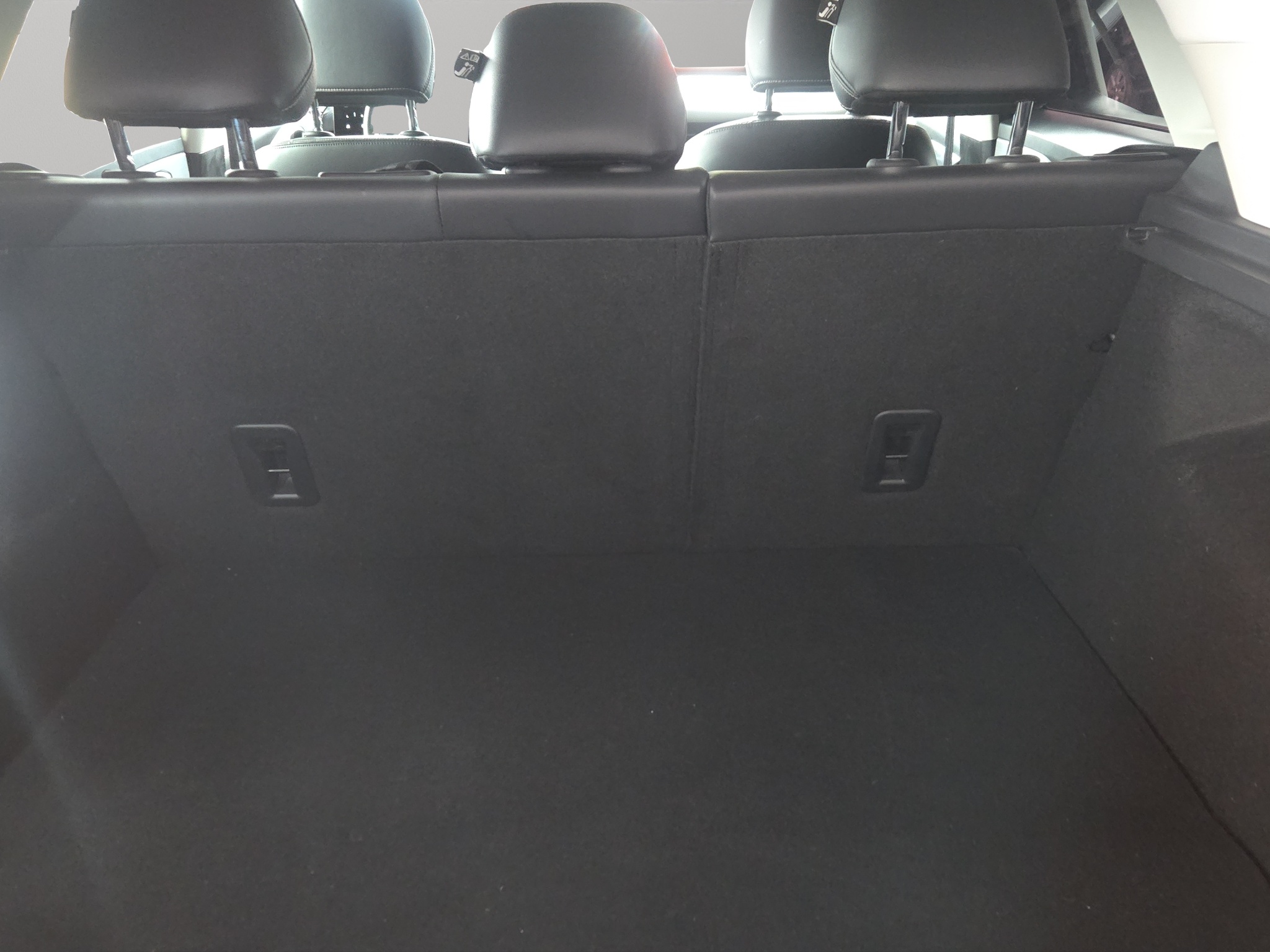 MG One VUD 5 pts. Style, 1.5T, TA, piel, RA-18 2024