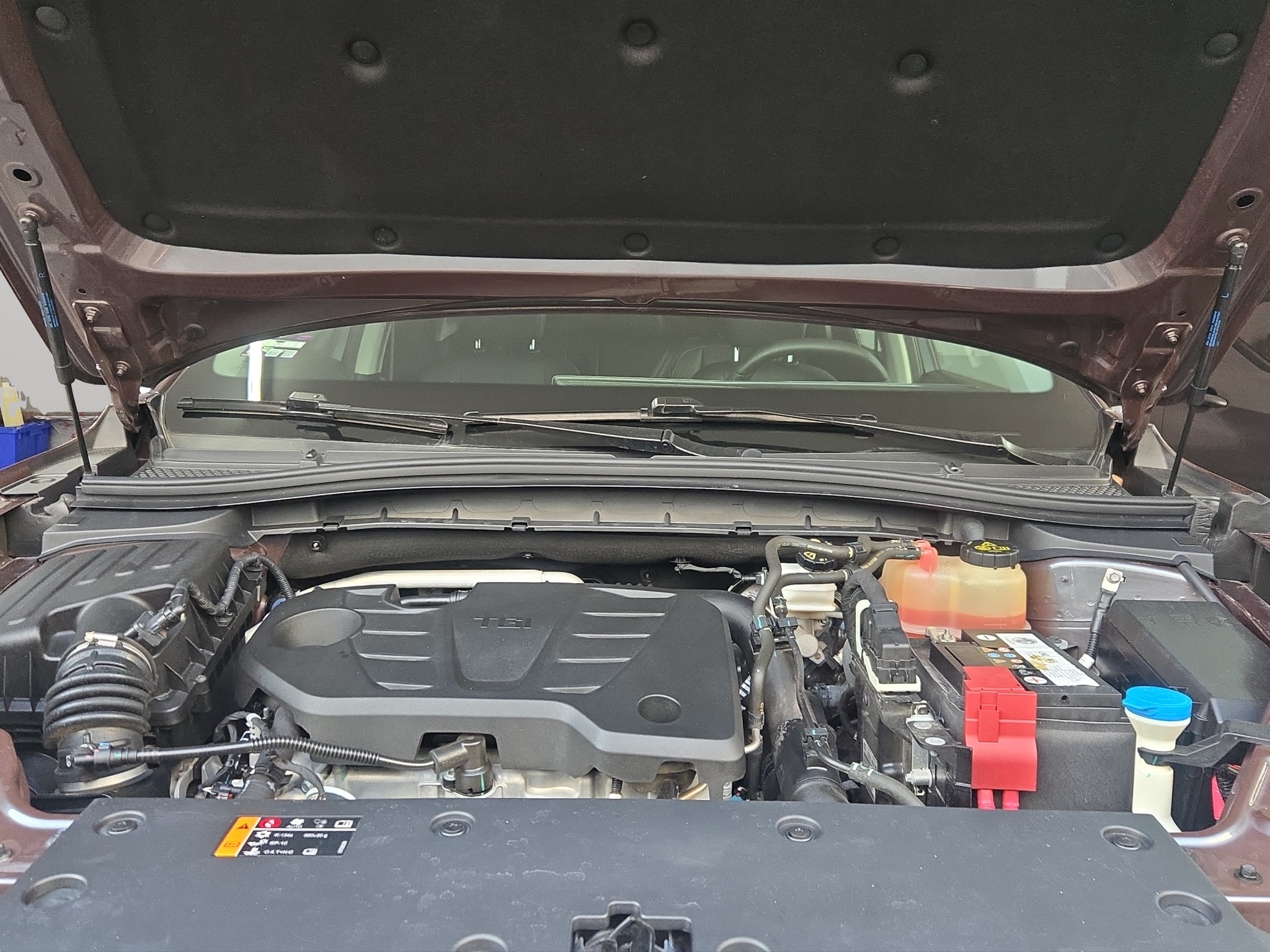 MG One VUD 5 pts. Style, 1.5T, TA, piel, RA-18 2024