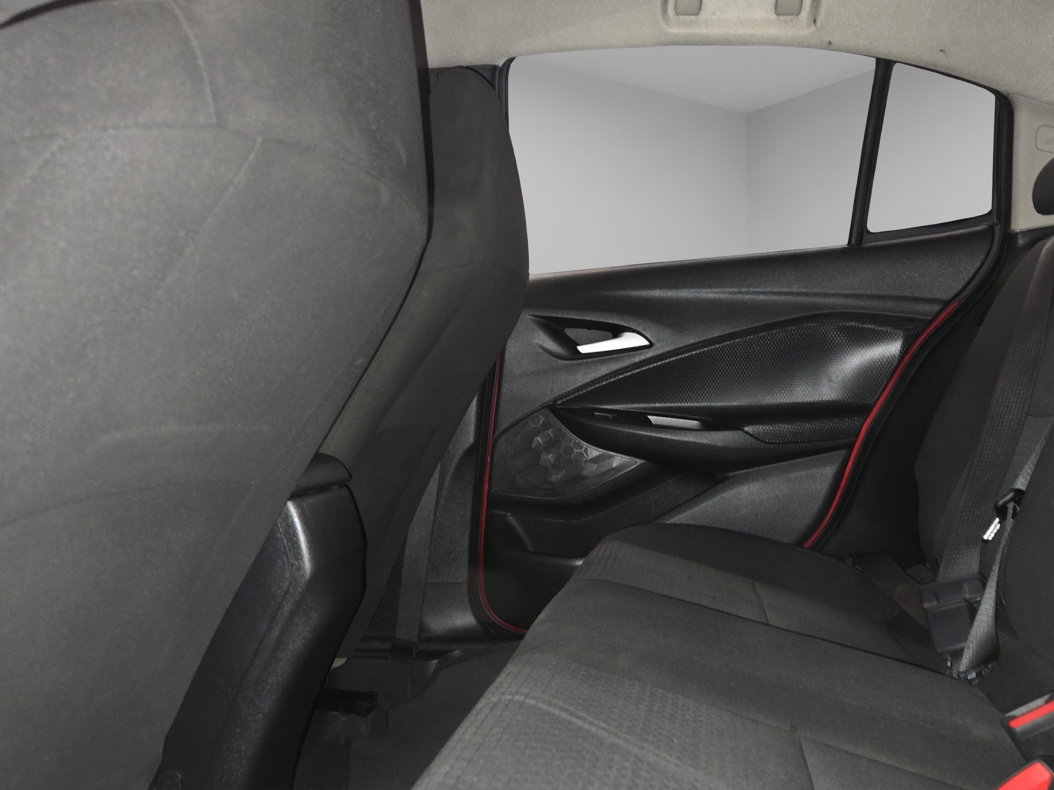 Chevrolet Onix 4 pts. LT, 1.3l, TM5, a/ac. Aut., VE, BA, RA-15 2023