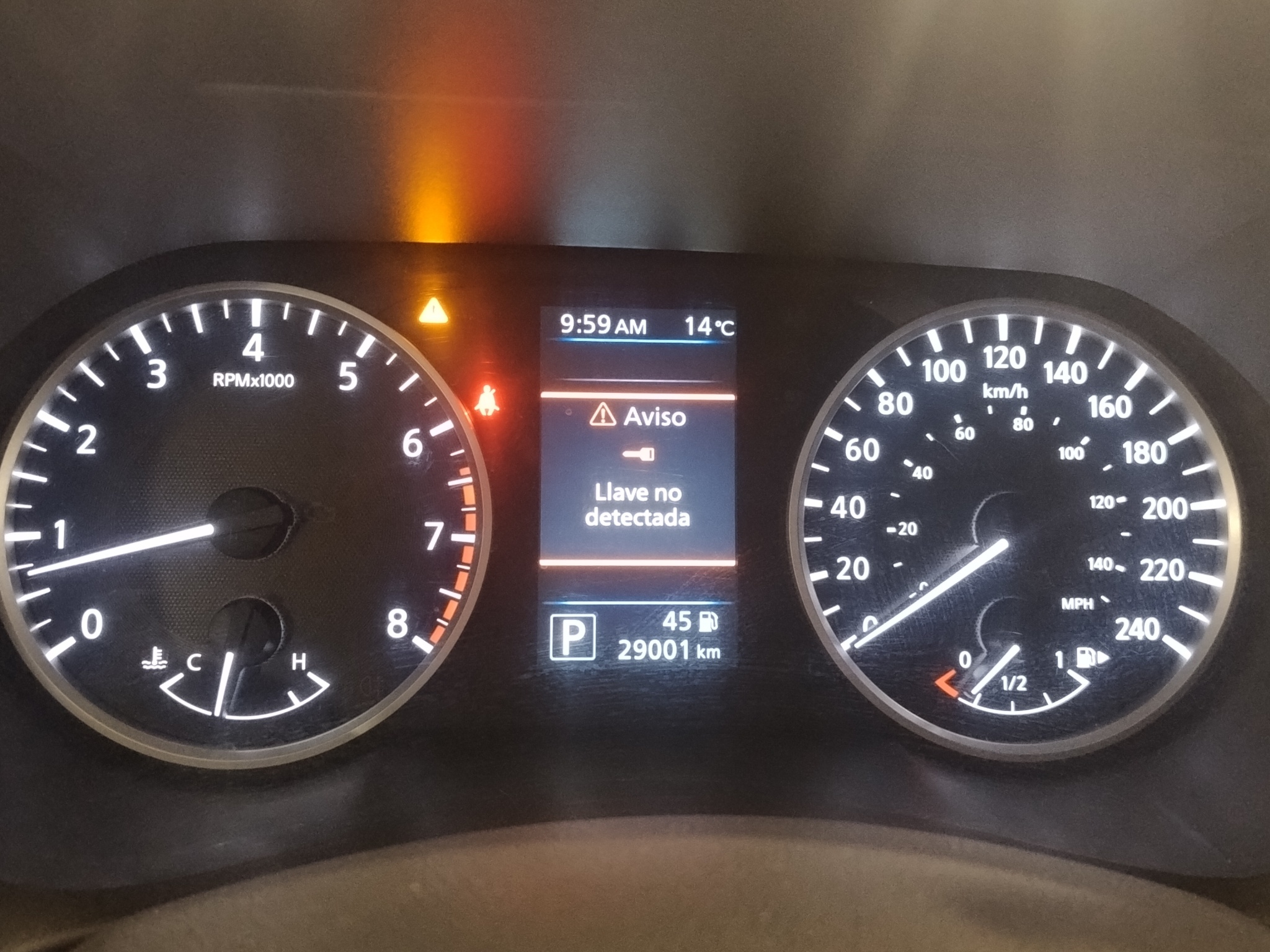 Nissan Sentra 4 pts. Advance, TM6, a/ac., f. niebla, RA-16 2023