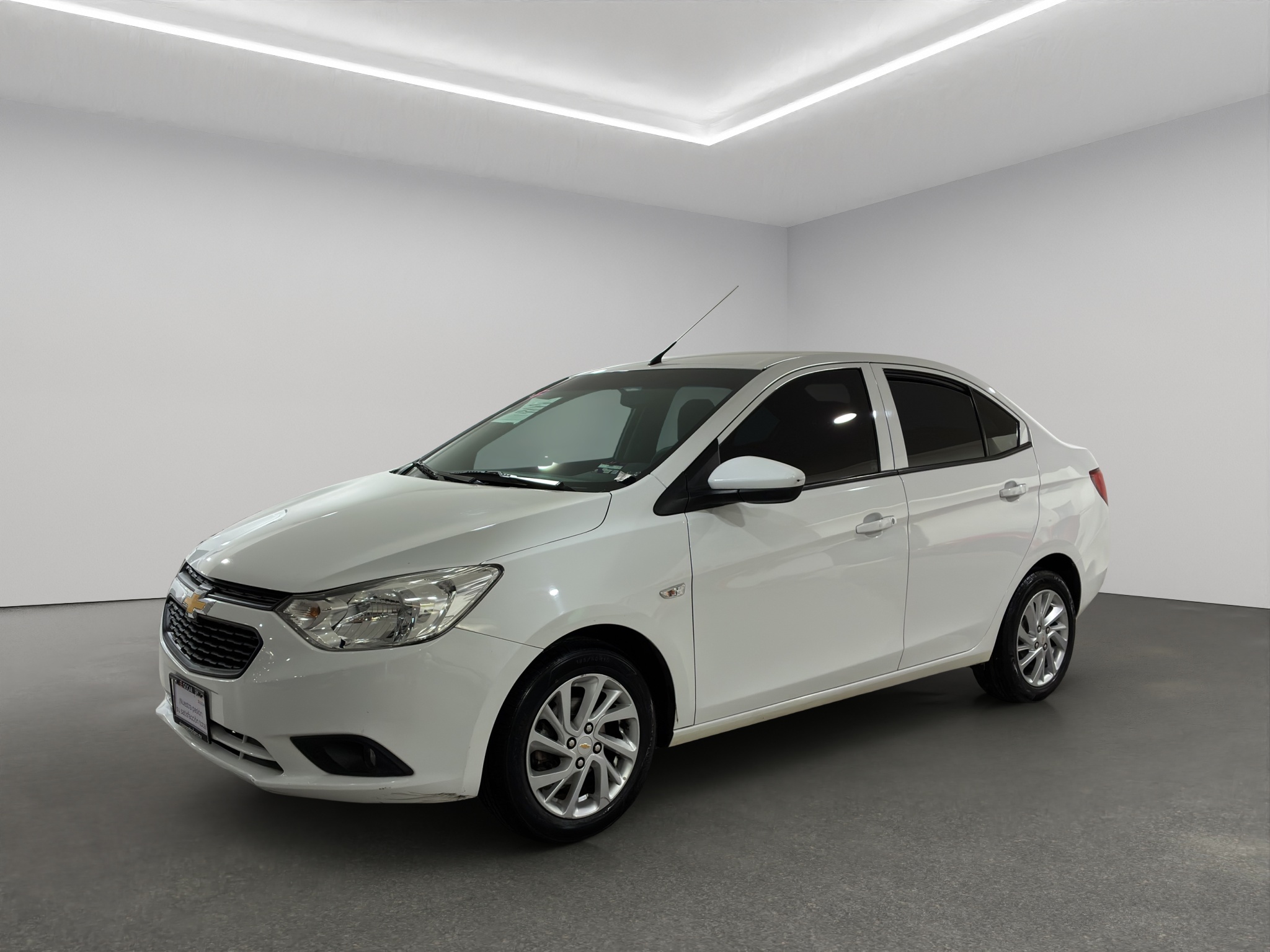 Chevrolet Aveo 4 pts. LT, TM5, a/ac. Aut., f. niebla, RA-15 (línea anterior) 2023