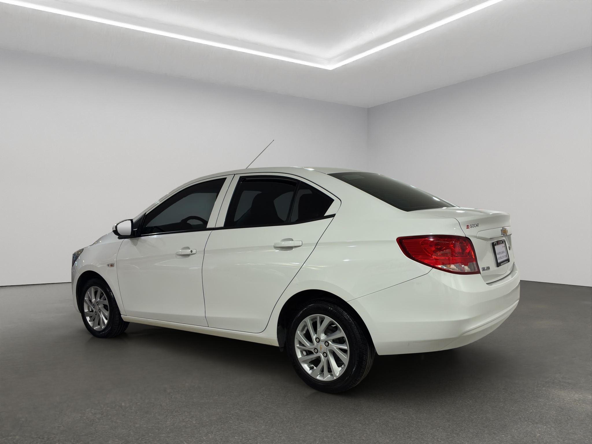 Chevrolet Aveo 4 pts. LT, TM5, a/ac. Aut., f. niebla, RA-15 (línea anterior) 2023