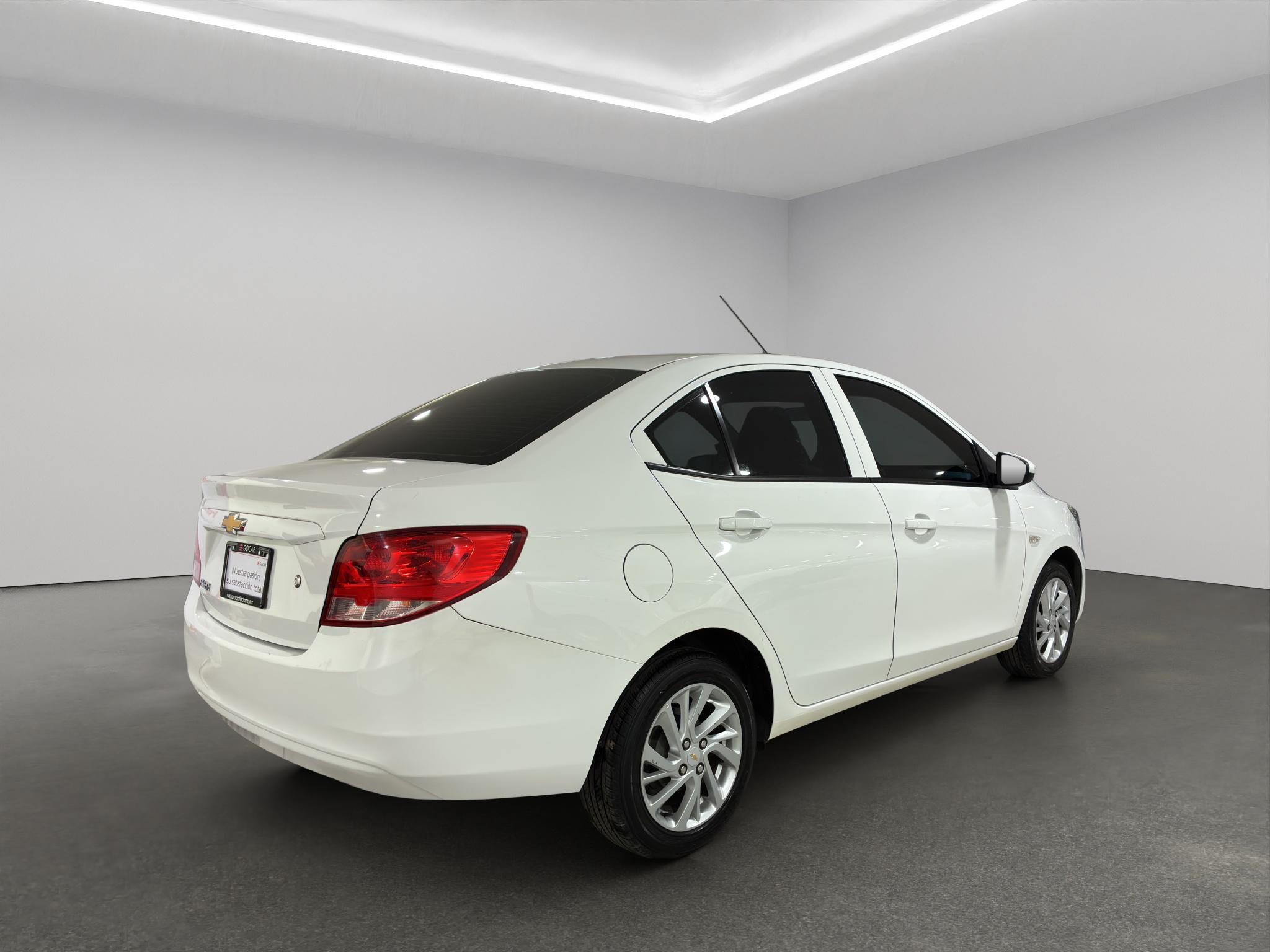 Chevrolet Aveo 4 pts. LT, TM5, a/ac. Aut., f. niebla, RA-15 (línea anterior) 2023