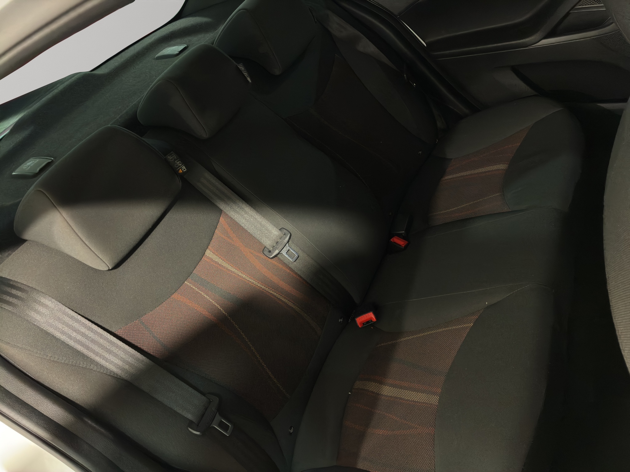 Chevrolet Aveo 4 pts. LT, TM5, a/ac. Aut., f. niebla, RA-15 (línea anterior) 2023