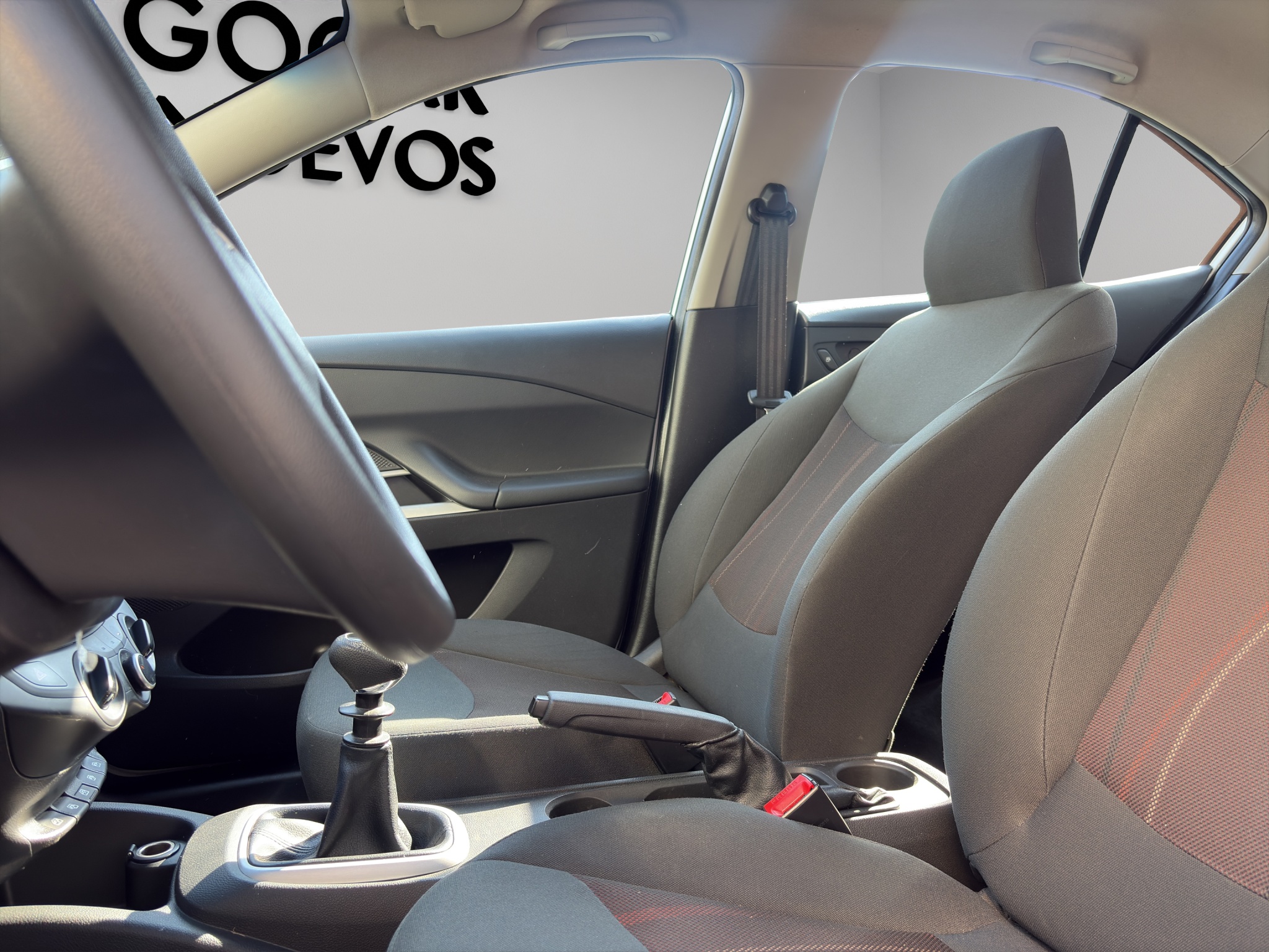 Chevrolet Aveo 4 pts. LS, TM5, a/ac., RA-15 2021