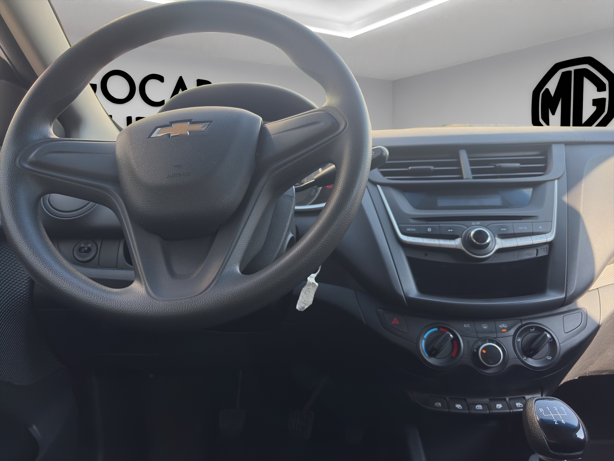 Chevrolet Aveo 4 pts. LS, TM5, a/ac., R-14 2020