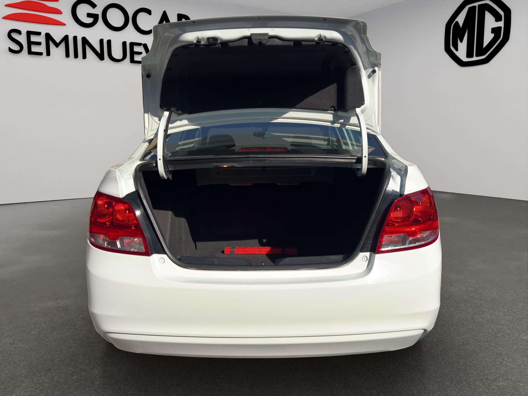 Chevrolet Aveo 4 pts. LS, TM5, a/ac., R-14 2020