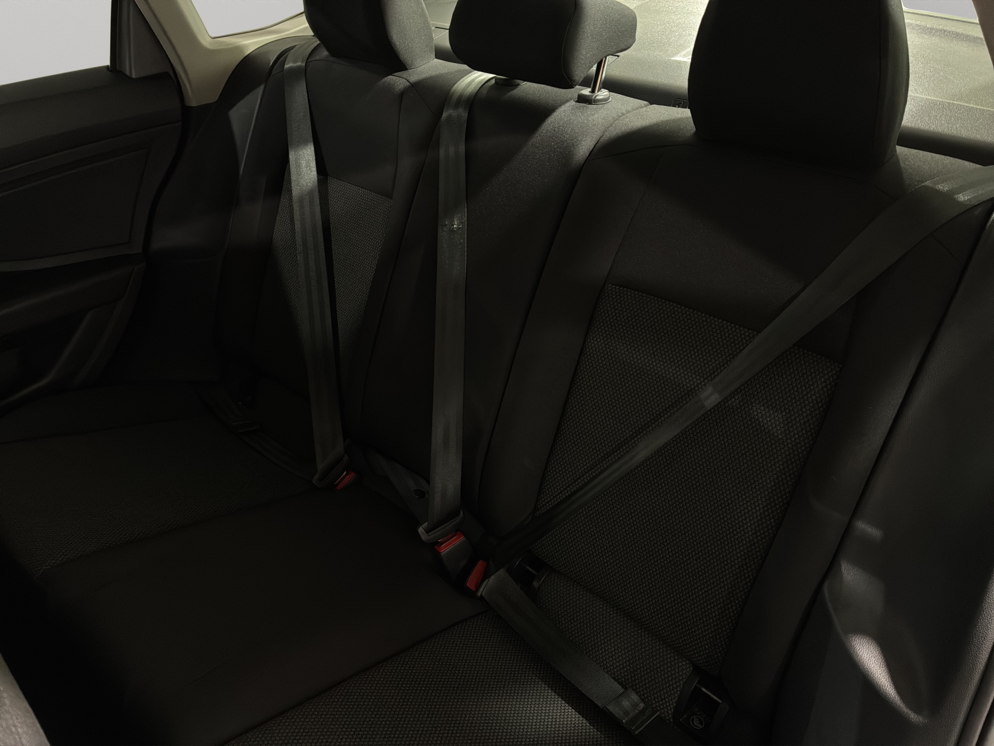 Volkswagen Jetta A7 4 pts. Confortline, 1.4T, TM6, RA-16 2019