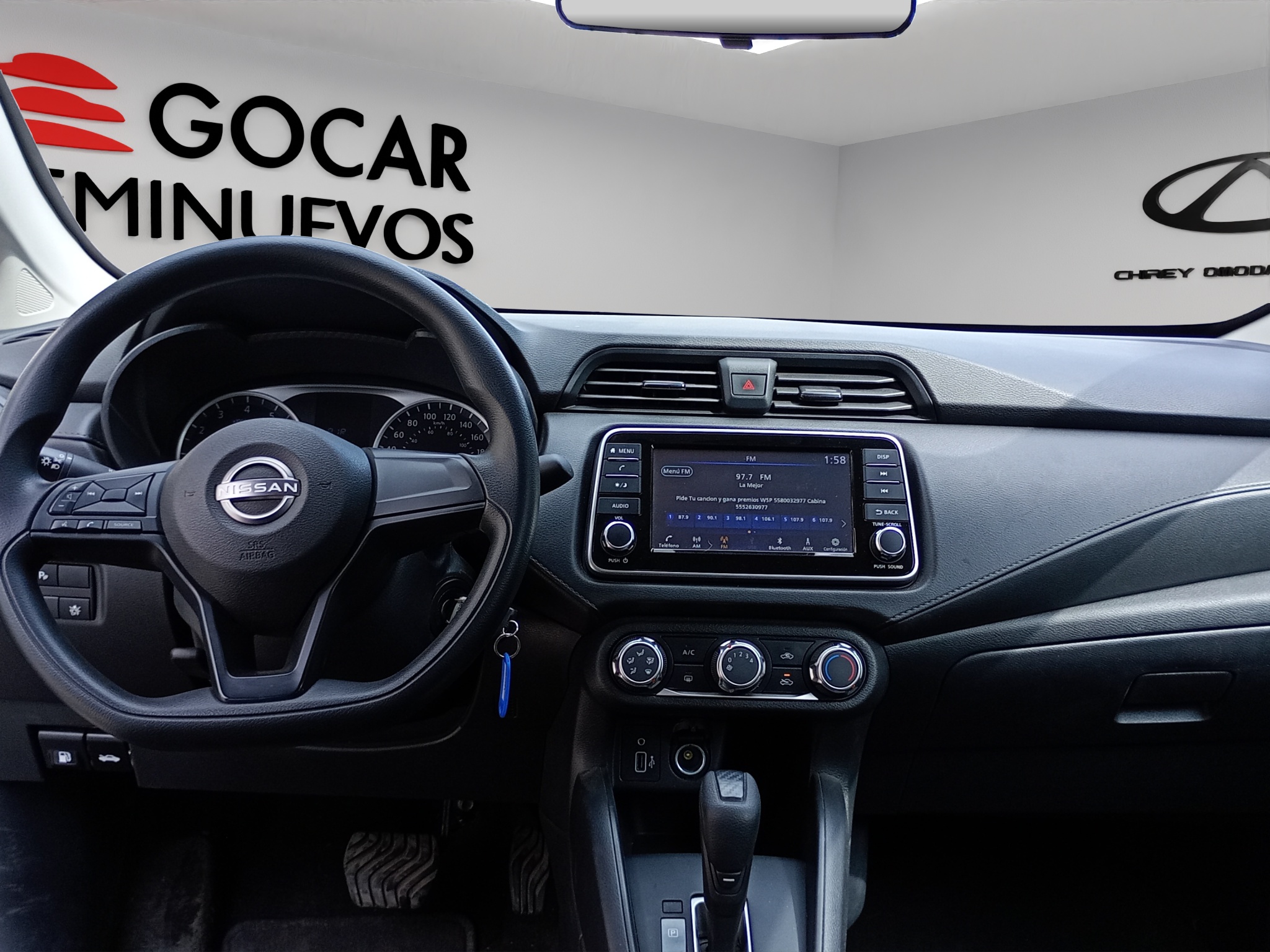 Nissan Versa SENSE TA 2024