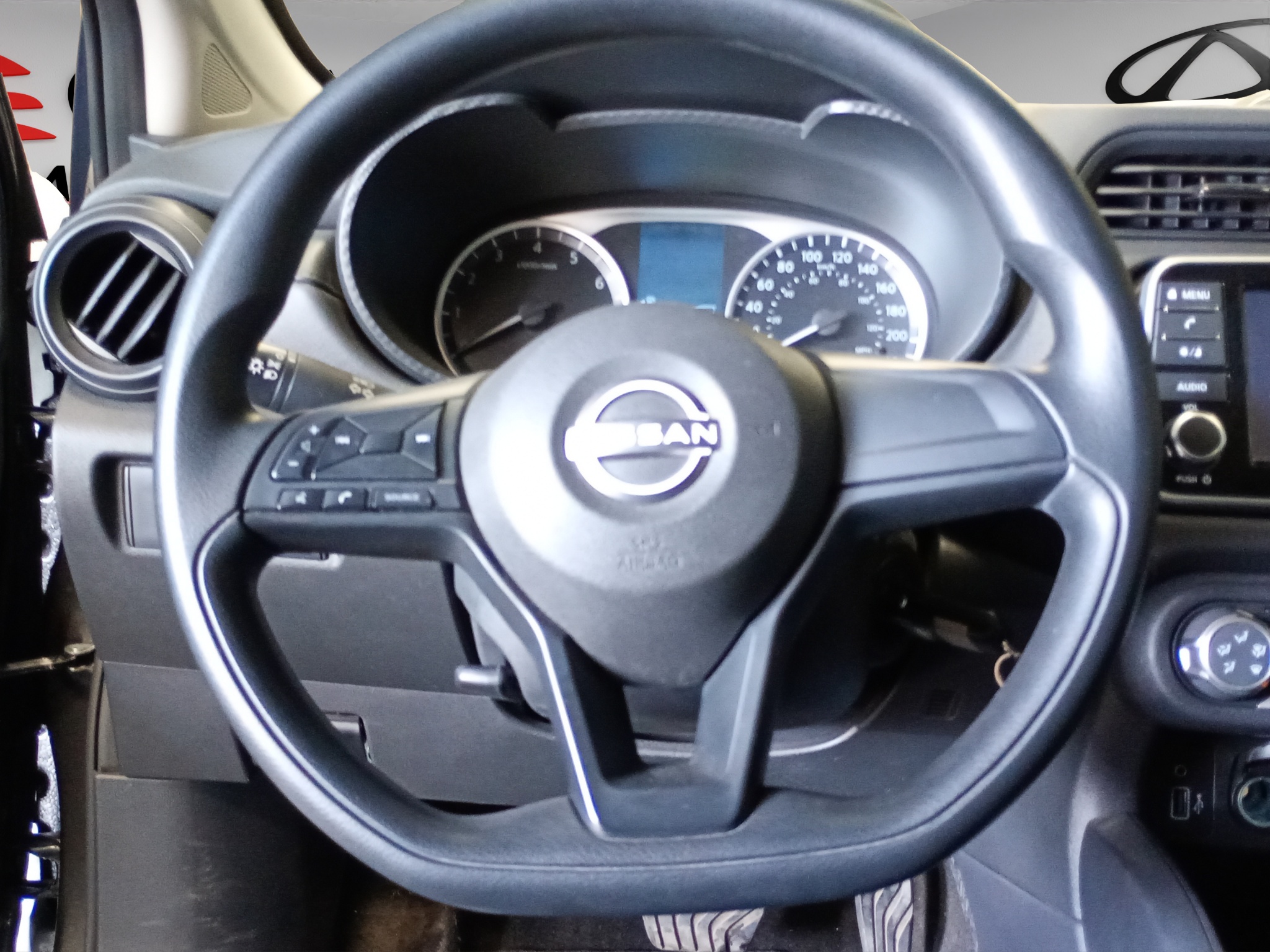 Nissan Versa SENSE TA 2024