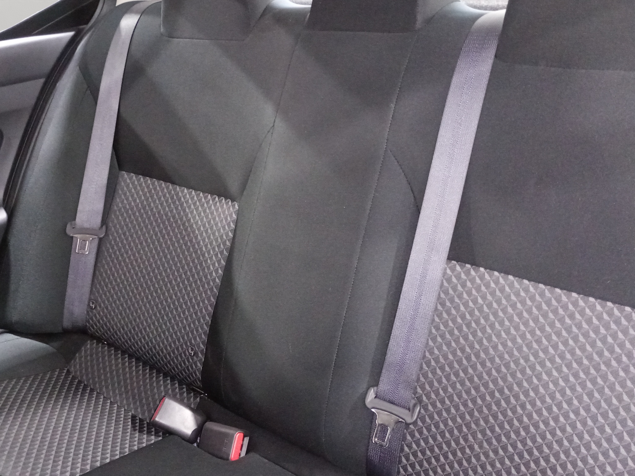 Nissan Versa SENSE TA 2024