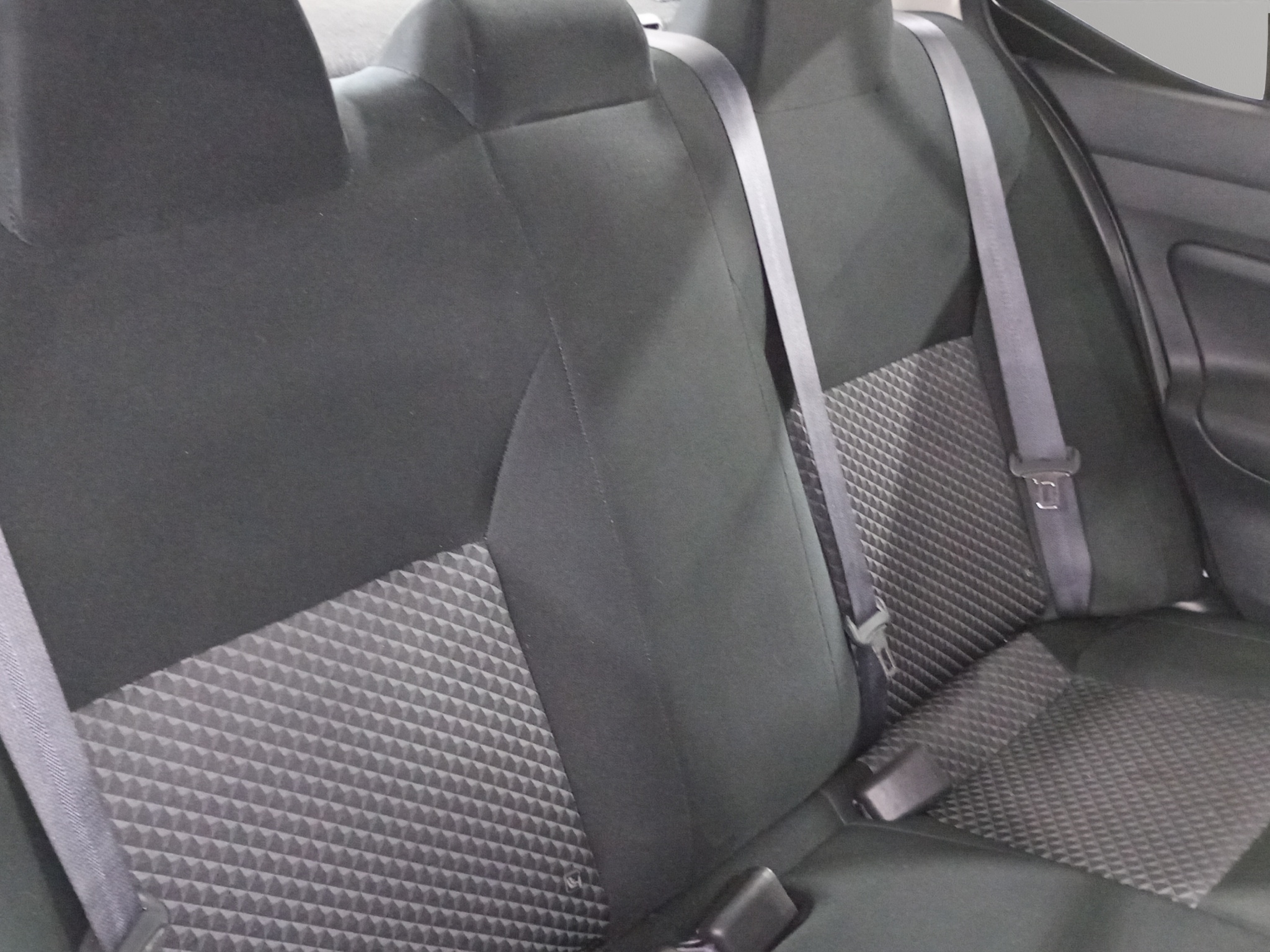 Nissan Versa SENSE TA 2024