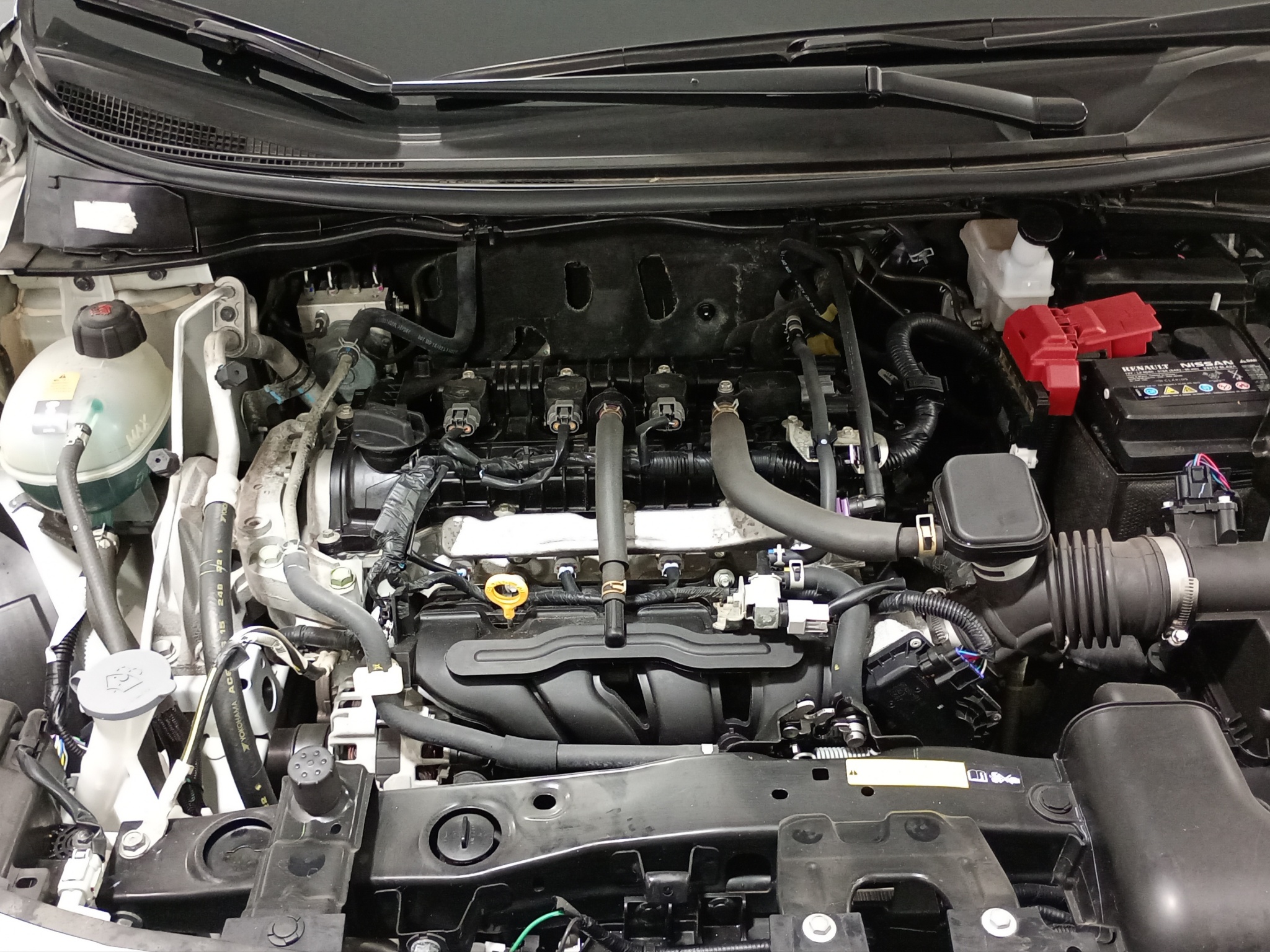 Nissan Versa SENSE TA 2024