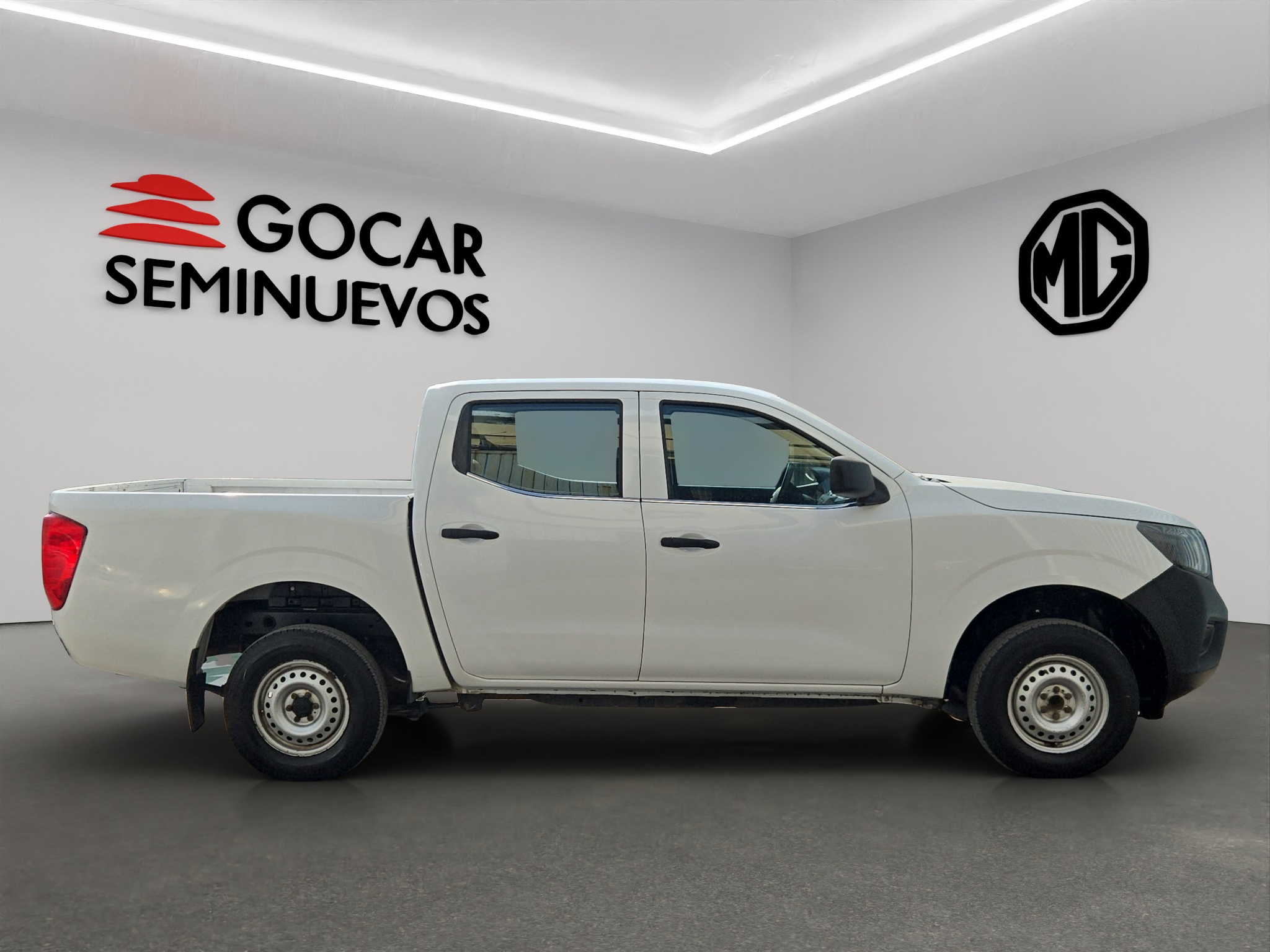 Nissan Comerciales NP300 4 pts. S, Pick-Up, Doble Cab., TM6, a/ac. 2019