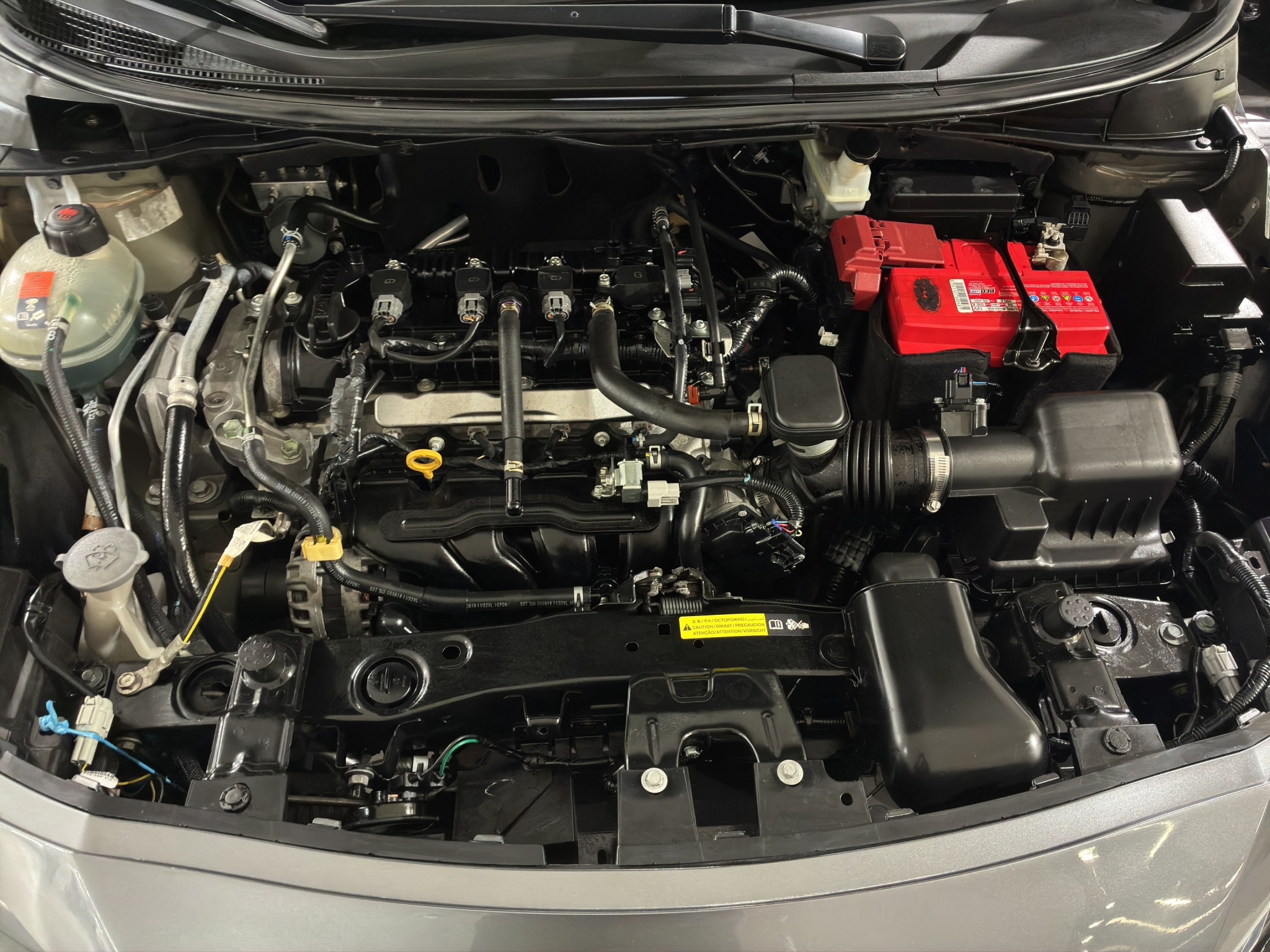 Nissan Versa 4 pts. Advance, TM5, a/ac., VE, f. niebla, RA-16 (línea nueva) 2020