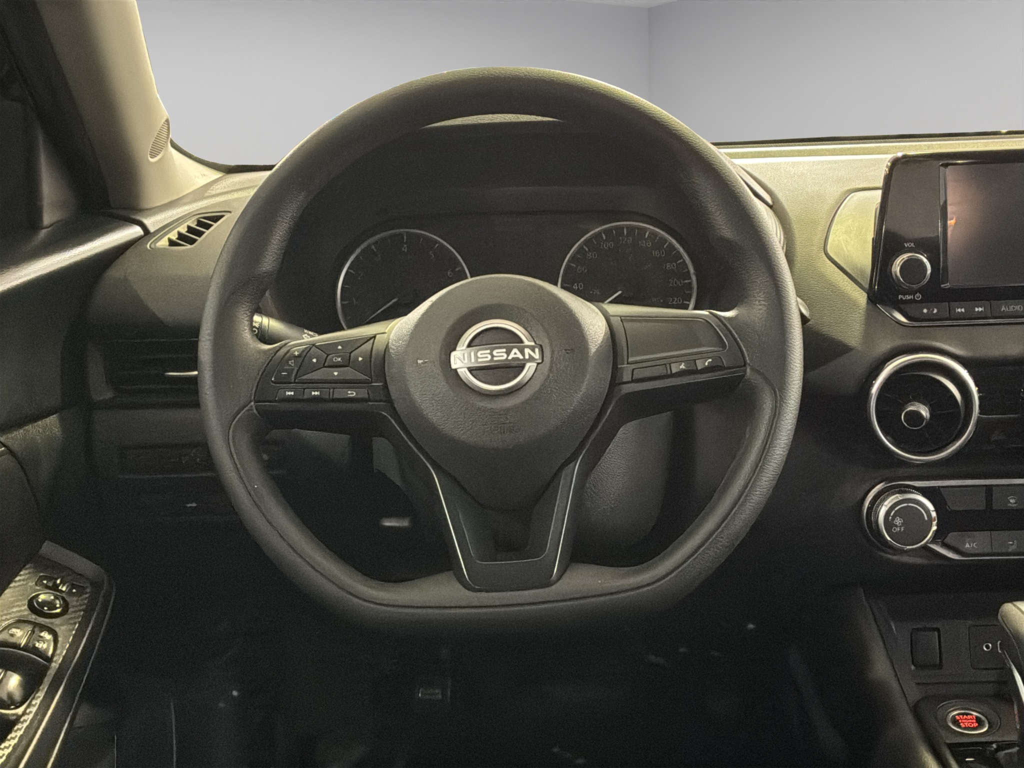 Nissan Sentra 4 pts. Sense, TM6, a/ac., RA-16 2024