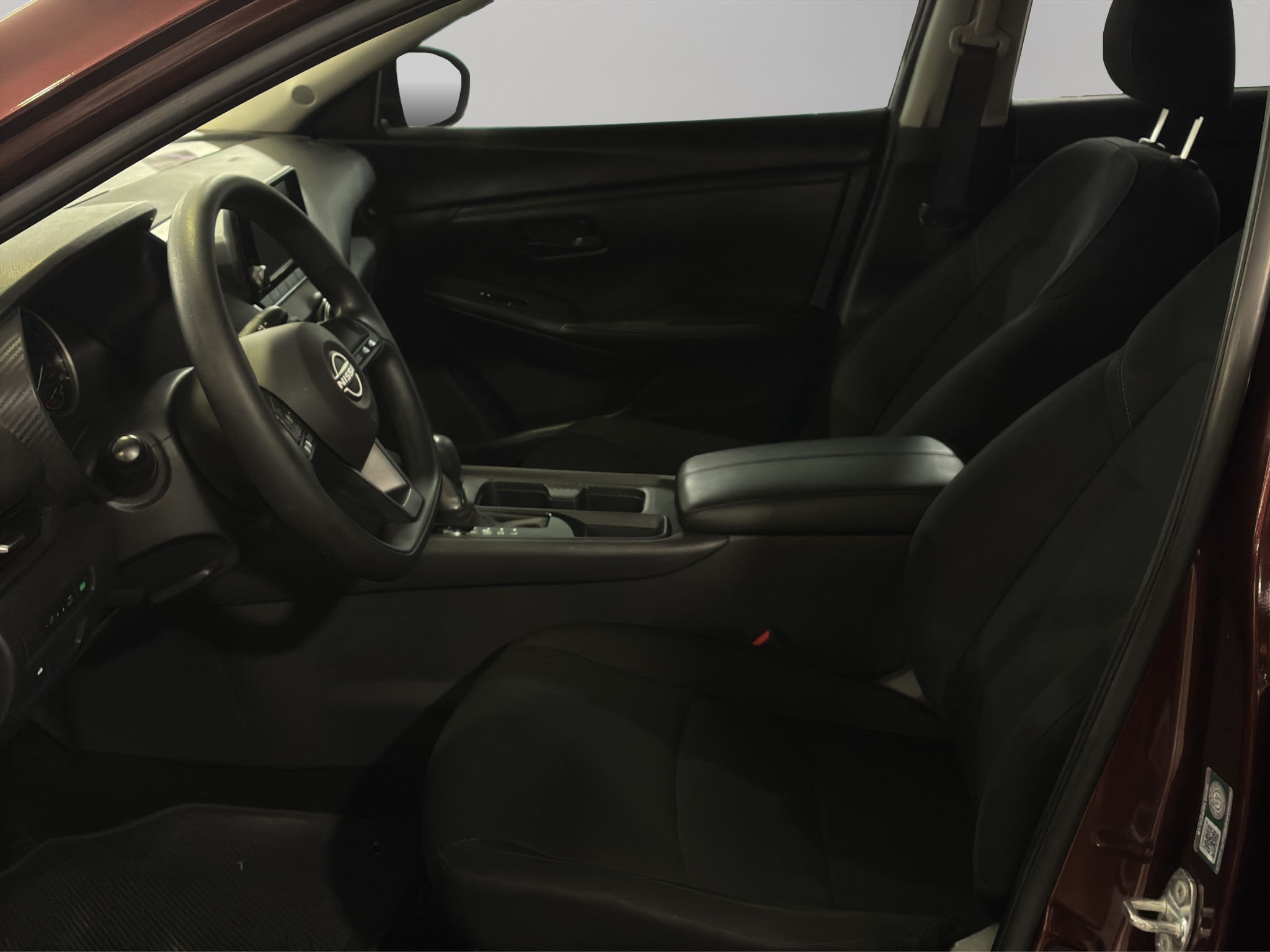 Nissan Sentra 4 pts. Sense, TM6, a/ac., RA-16 2024