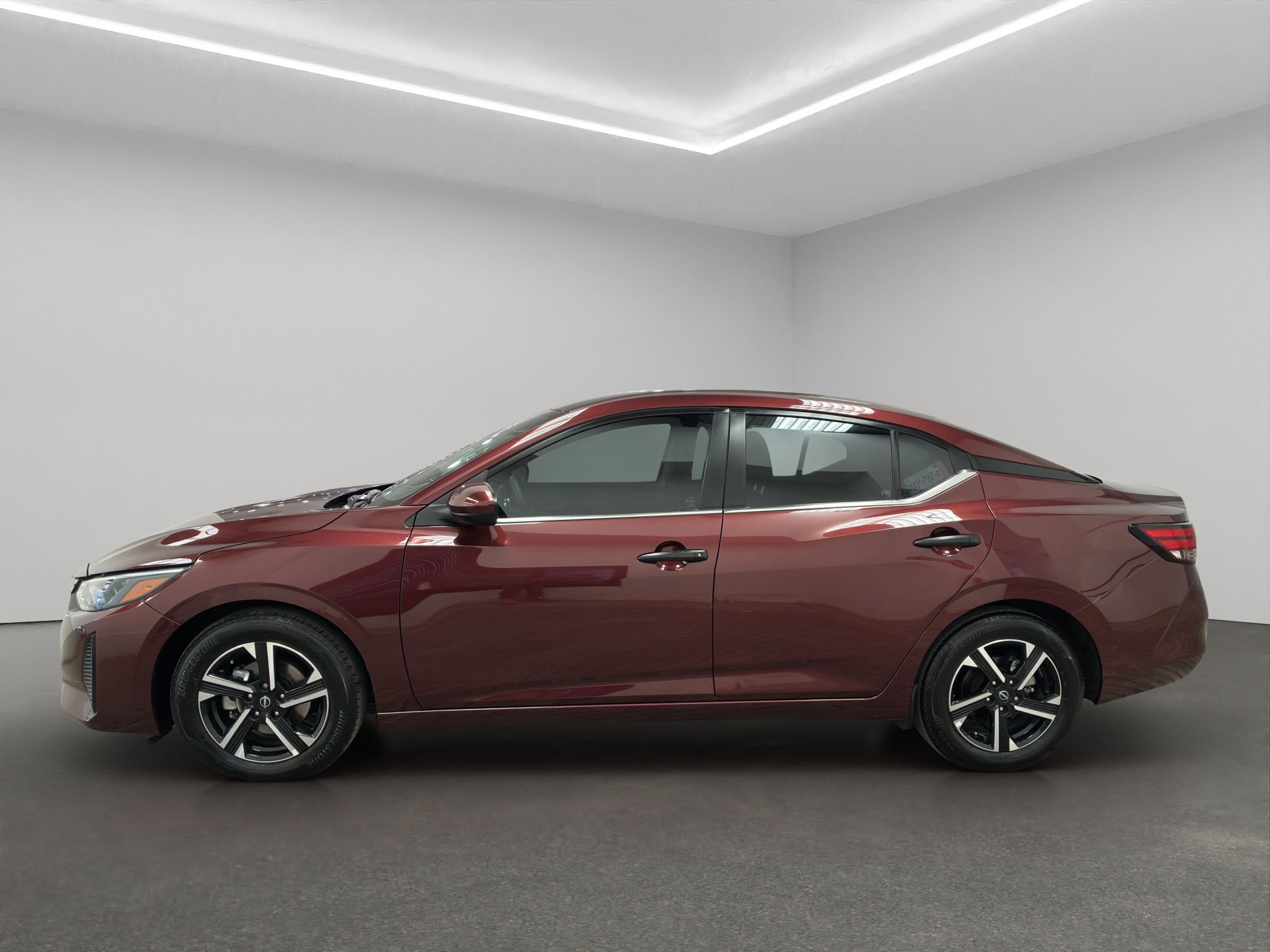 Nissan Sentra 4 pts. Sense, TM6, a/ac., RA-16 2024