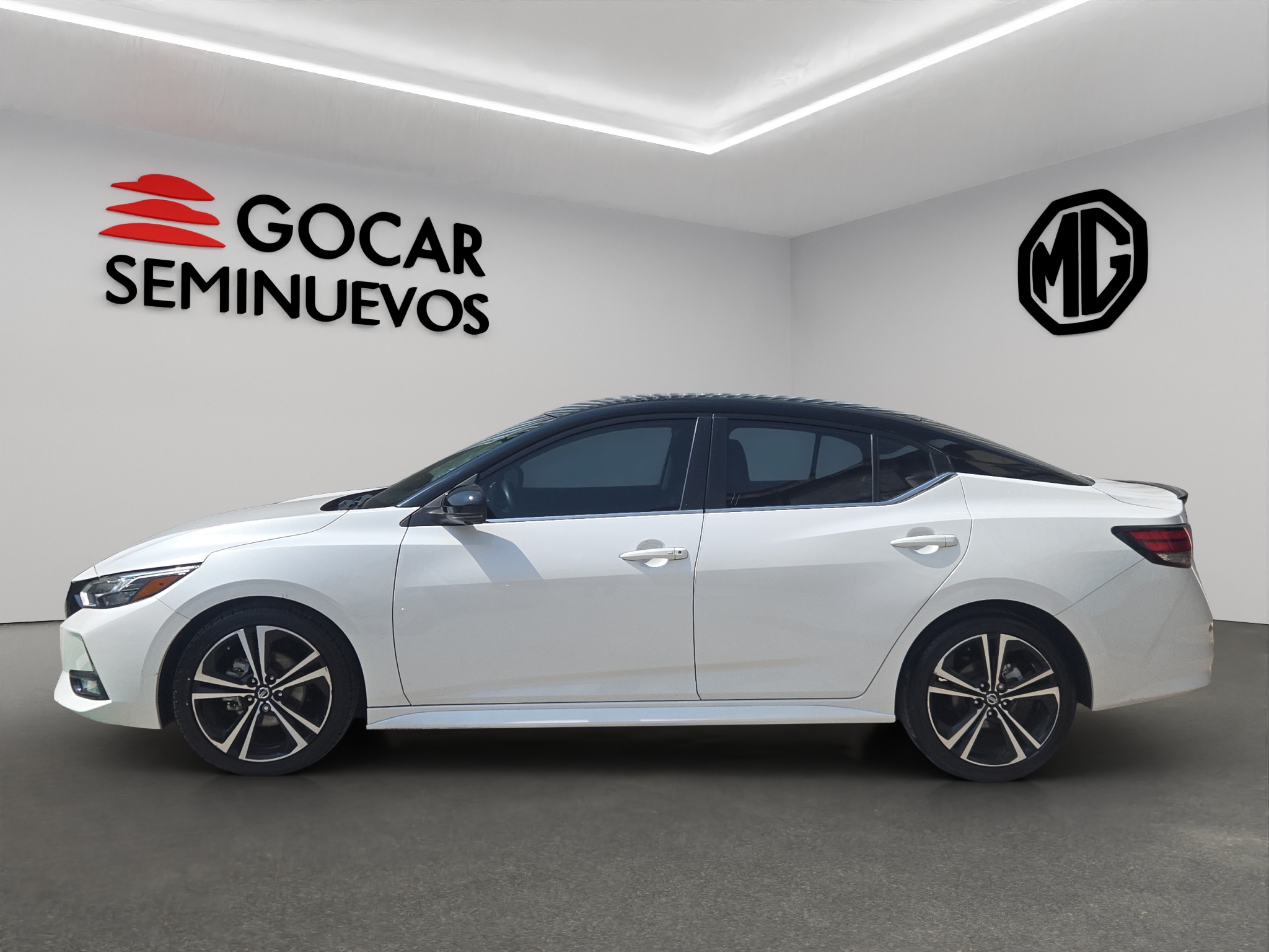 Nissan Sentra 4 pts. SR Platinum, TA, a/ac. Aut., piel, QC, s. Bose, f. led, RA-18 2023