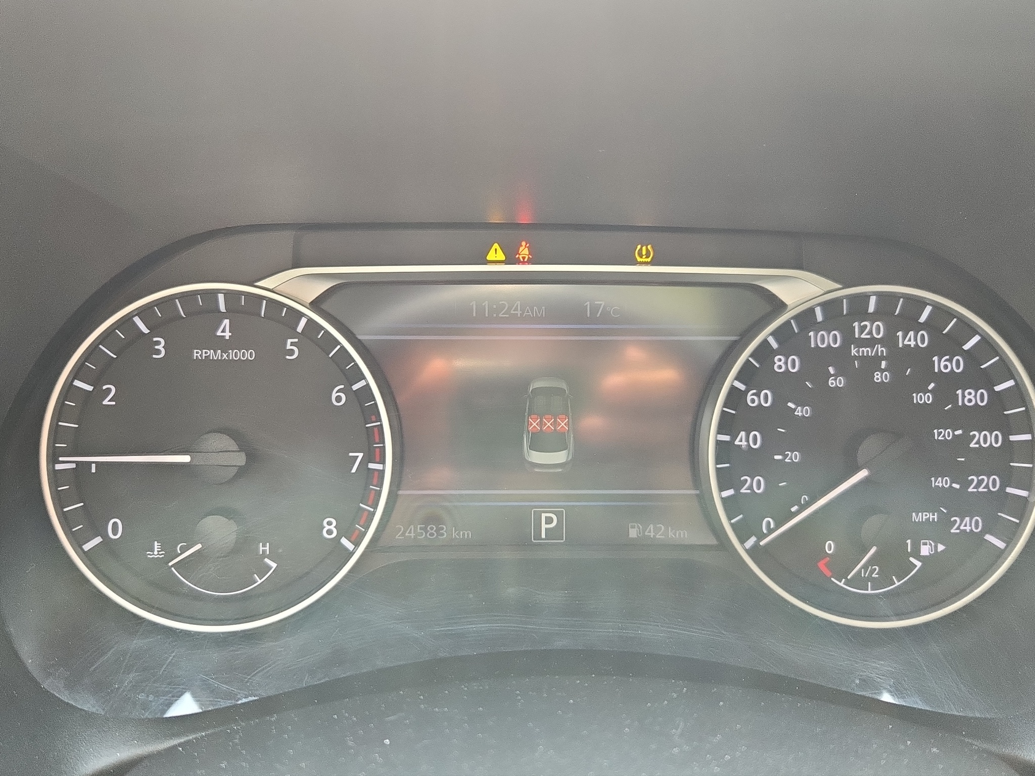 Nissan Sentra 4 pts. SR Platinum, TA, a/ac. Aut., piel, QC, s. Bose, f. led, RA-18 2023