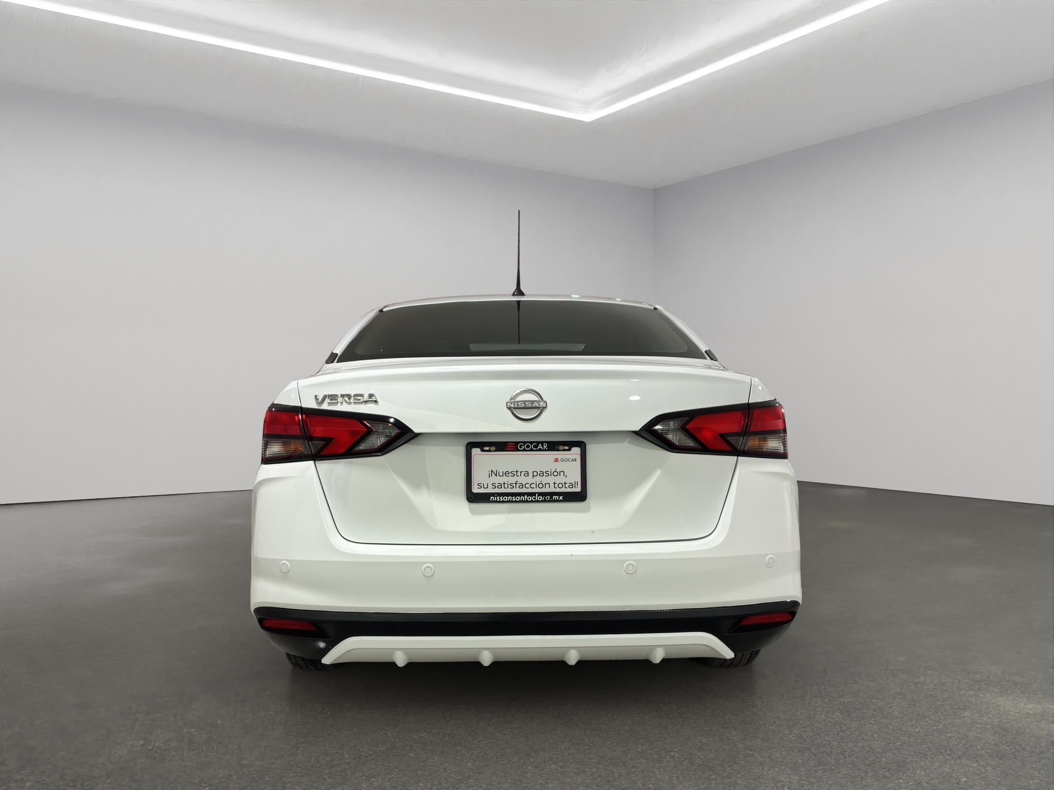 Nissan Versa 4 pts. Sense, TM5, a/ac., R-15 2024