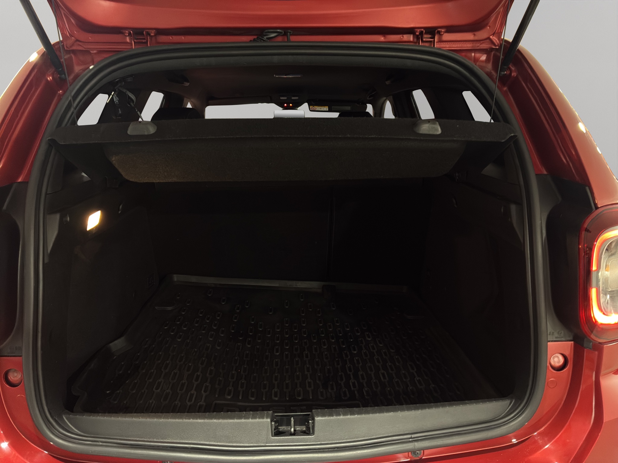 Renault Duster  5 pts. Iconic, 1.3T, TA, a/ac. Aut., VE, f. niebla, RA-17 2023