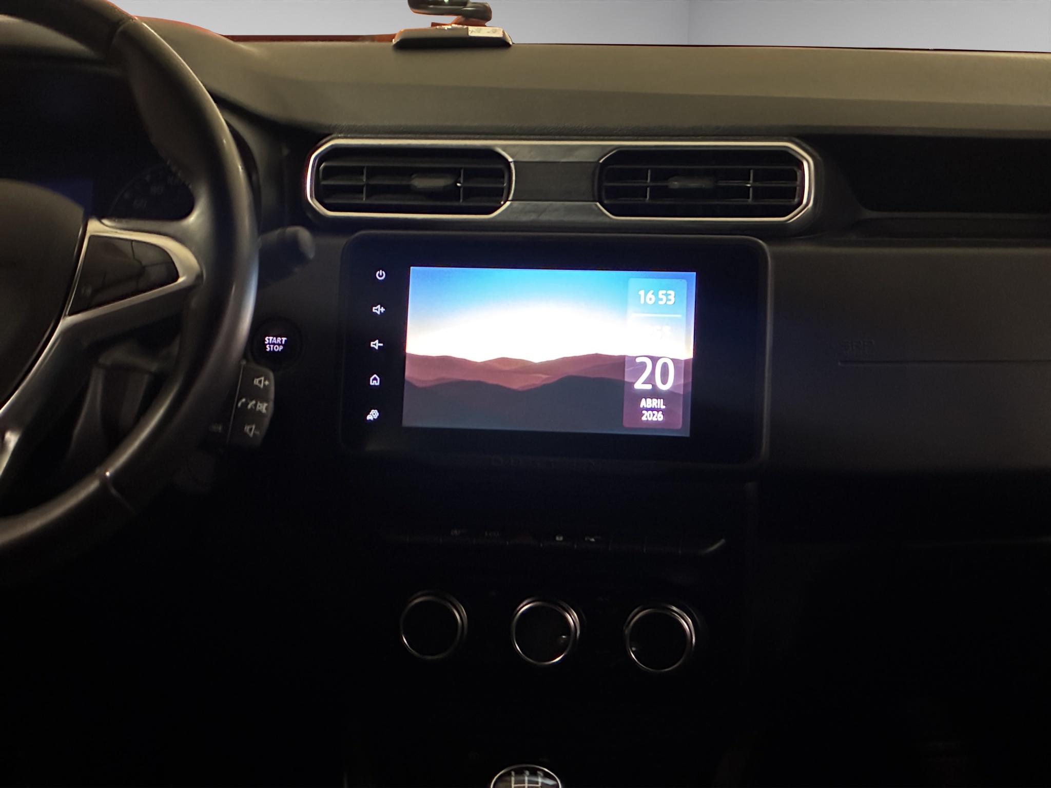 Renault Duster  5 pts. Iconic, 1.3T, TA, a/ac. Aut., VE, f. niebla, RA-17 2023