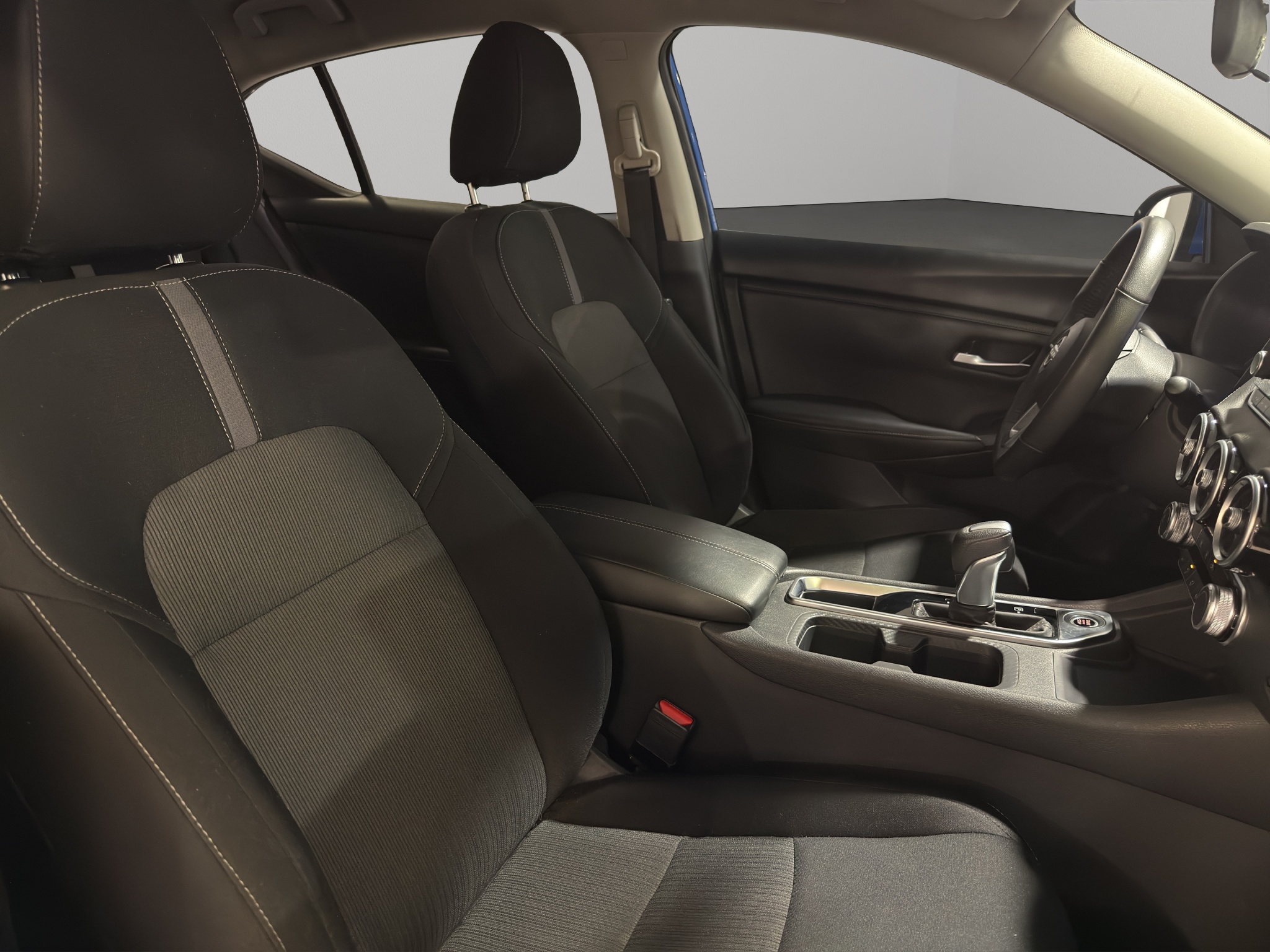 Nissan Sentra 4 pts. Advance, TM6, a/ac., f. niebla, RA-16 2024