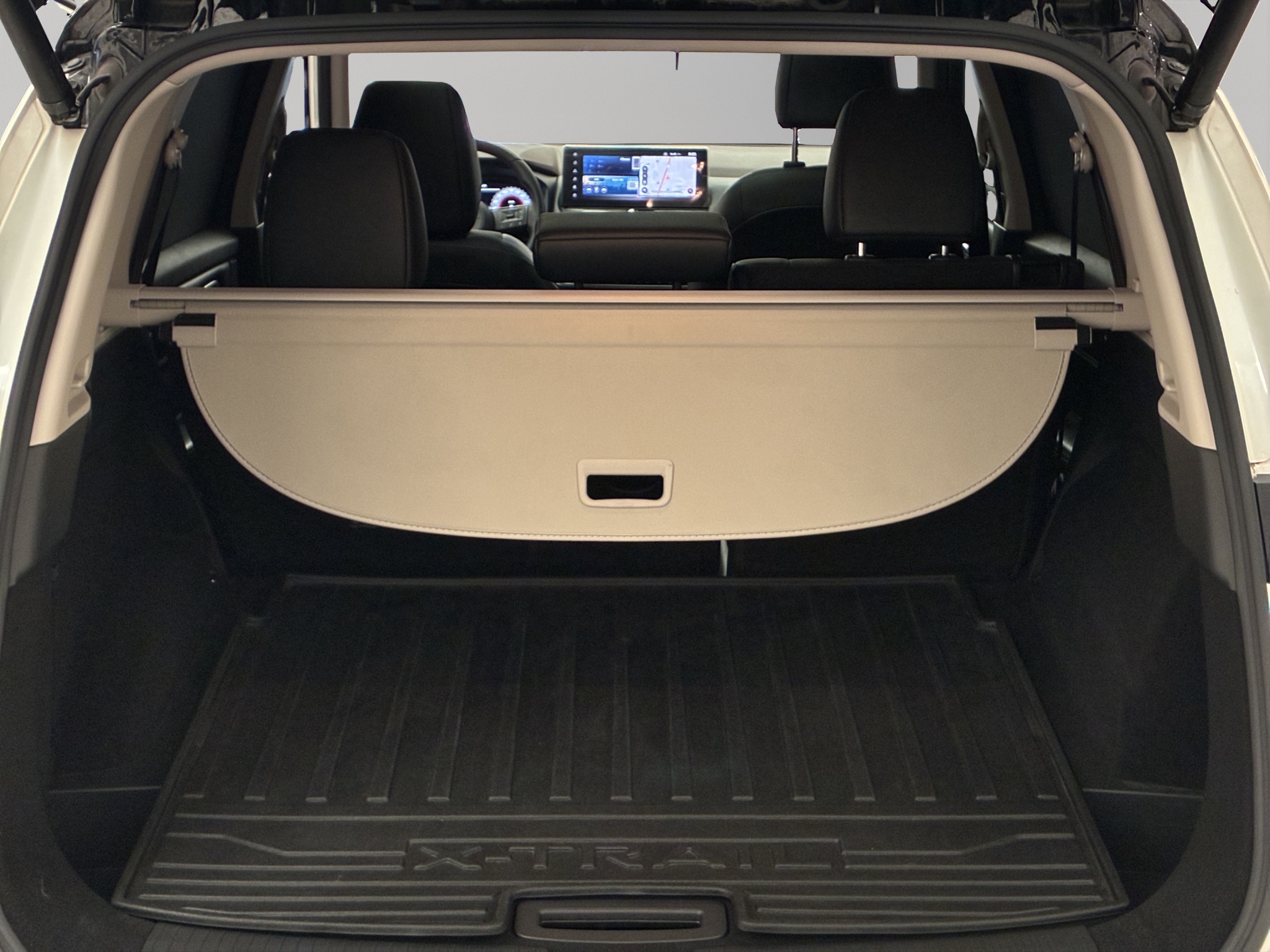 Nissan X-Trail  5 pts. Platinum Plus, TA, piel, QCP, GPS, ADAS, RA-19 2024