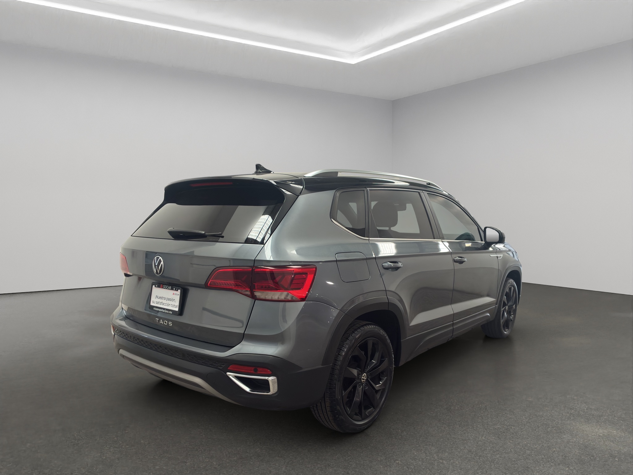 Volkswagen Taos VUD 5 pts. Highline, 150 HP, 1.4T, TA, piel, TP, f. led, RA-18 2023
