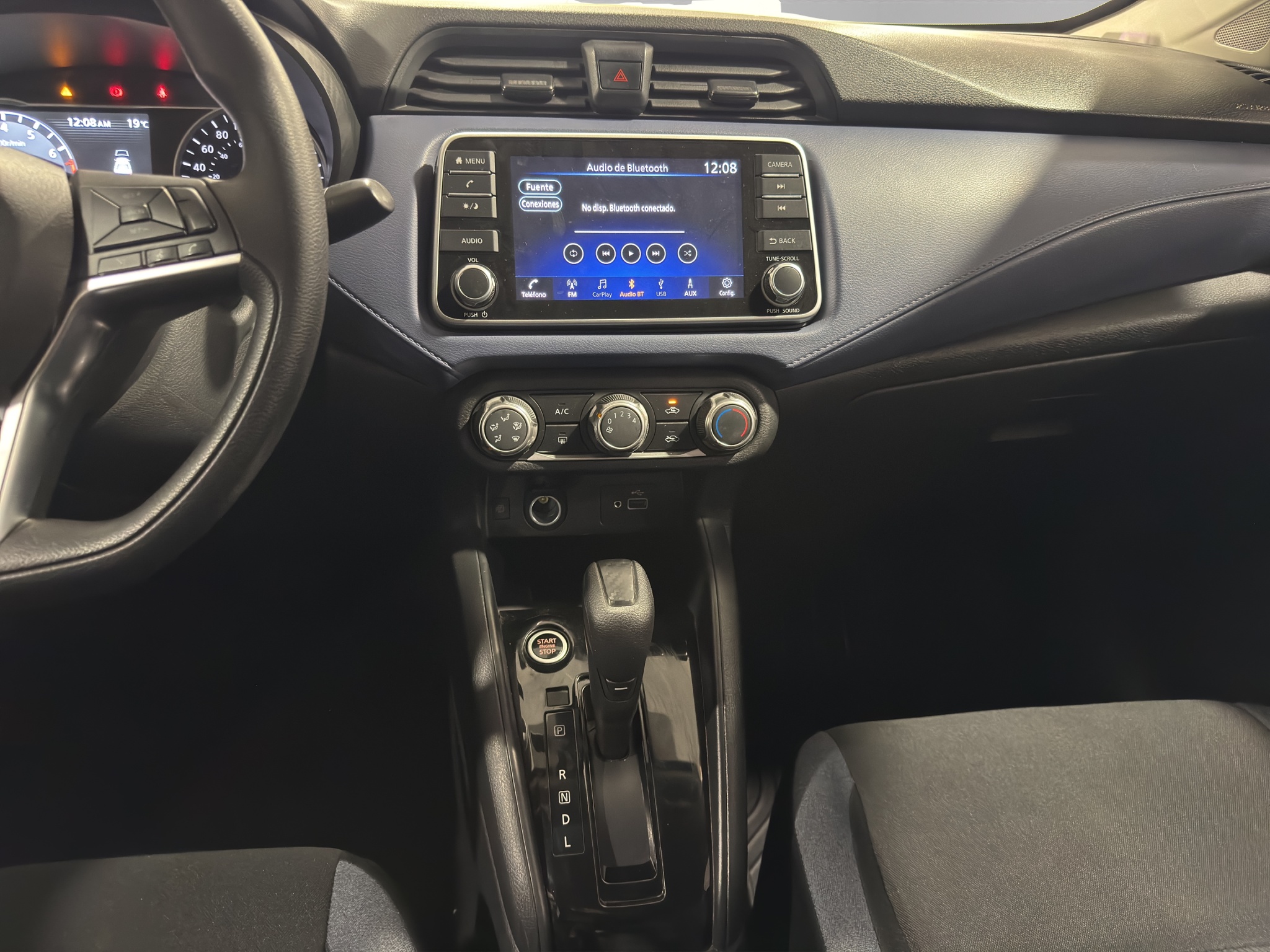 Nissan Versa 4 pts. Advance, TM5, a/ac., f. niebla, RA-16 2024