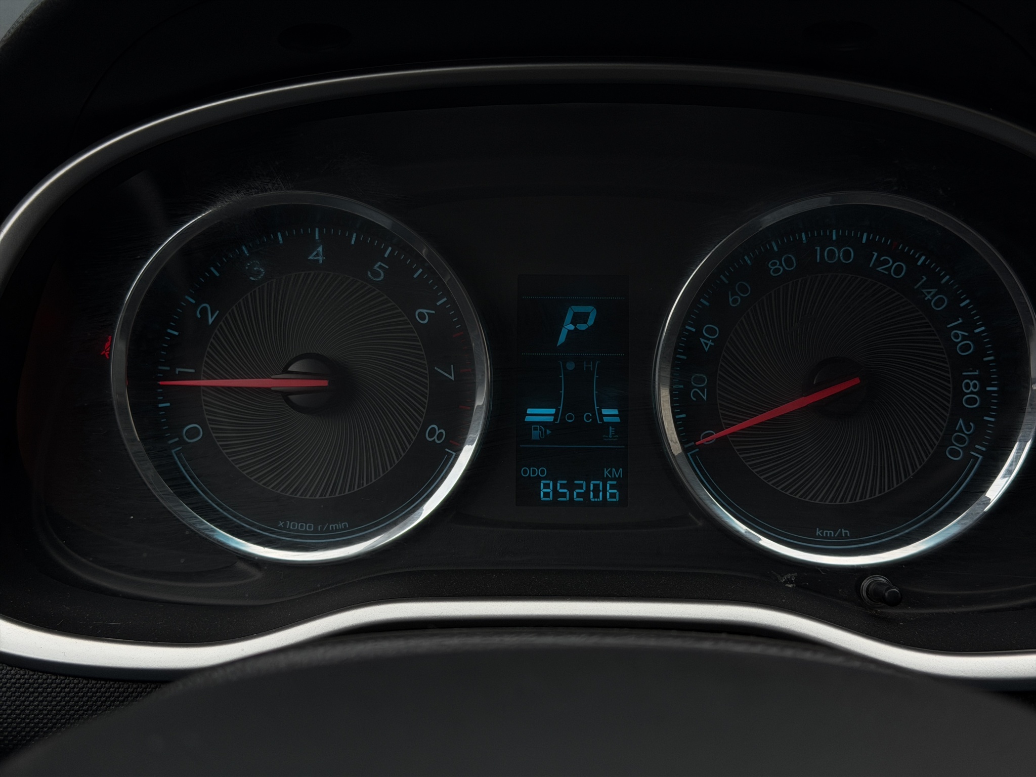 Chevrolet Aveo 4 pts. LS, TM5, a/ac., R-14 (línea anterior) 2023