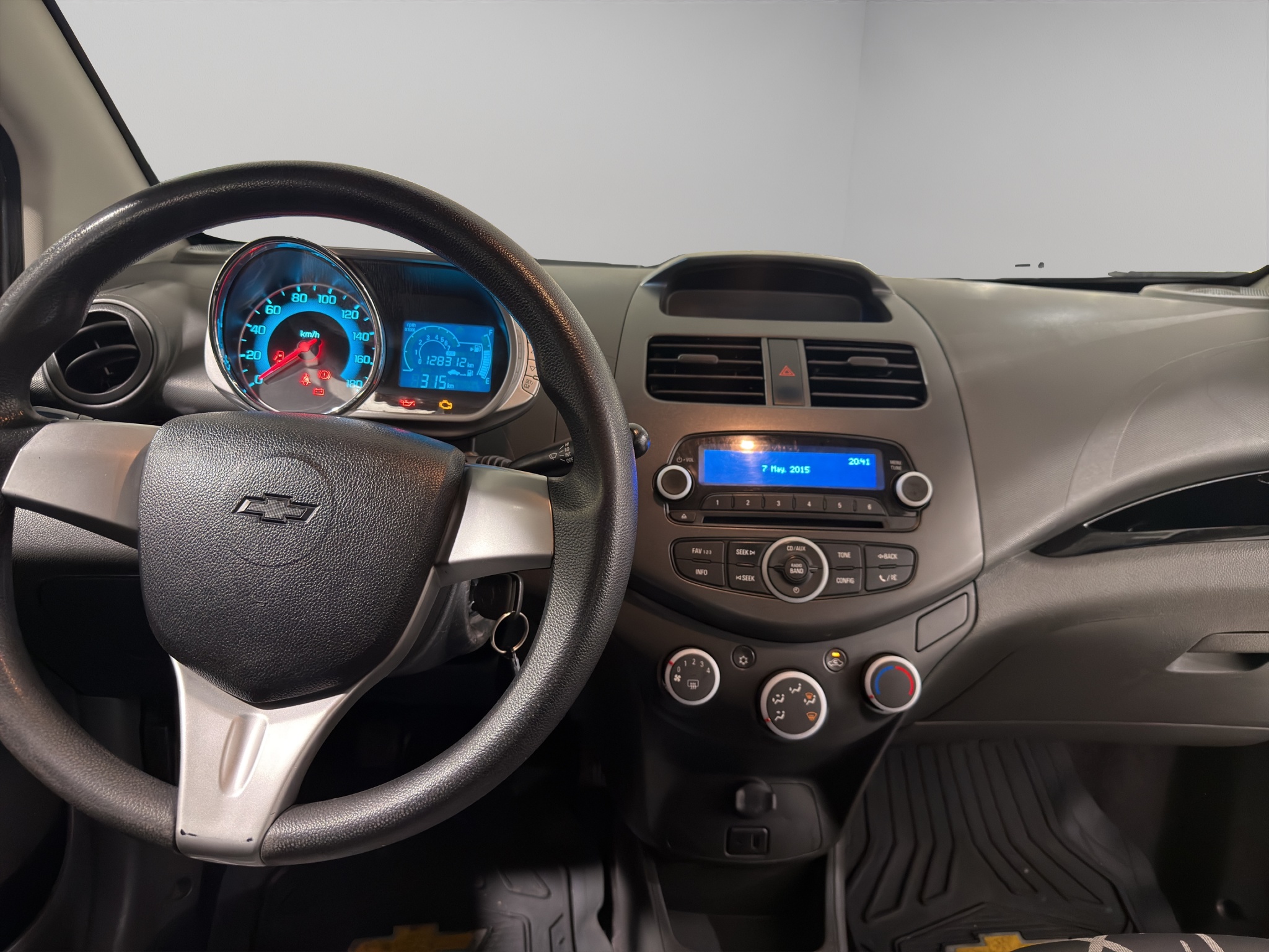 Chevrolet Spark 5 pts. HB LT Clasico, 1.2l, TM5, a/ac., R-14 2017