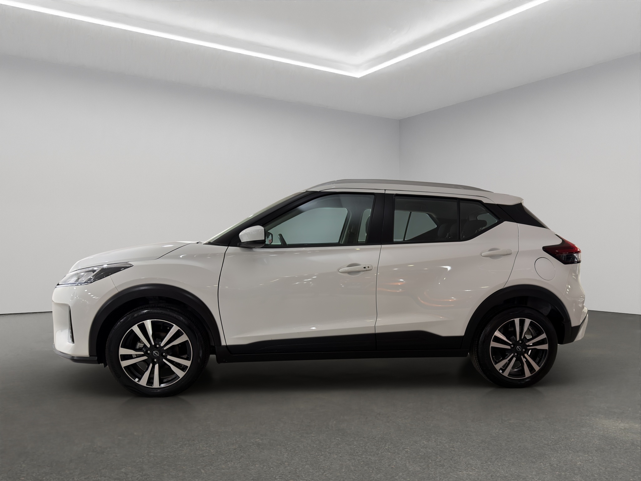 Nissan Kicks 5 pts. Advance, 1.6l, TM5, a/ac., VE, RA-16 (línea anterior) 2024