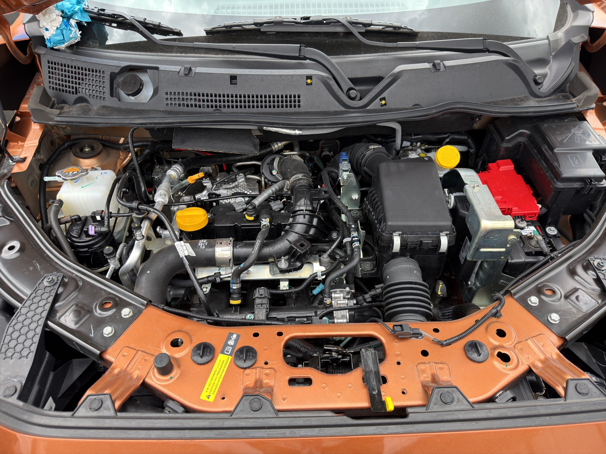 Nissan Magnite 5 pts. Exclusive, 1.0T, TM5, piel, RA-16 2025