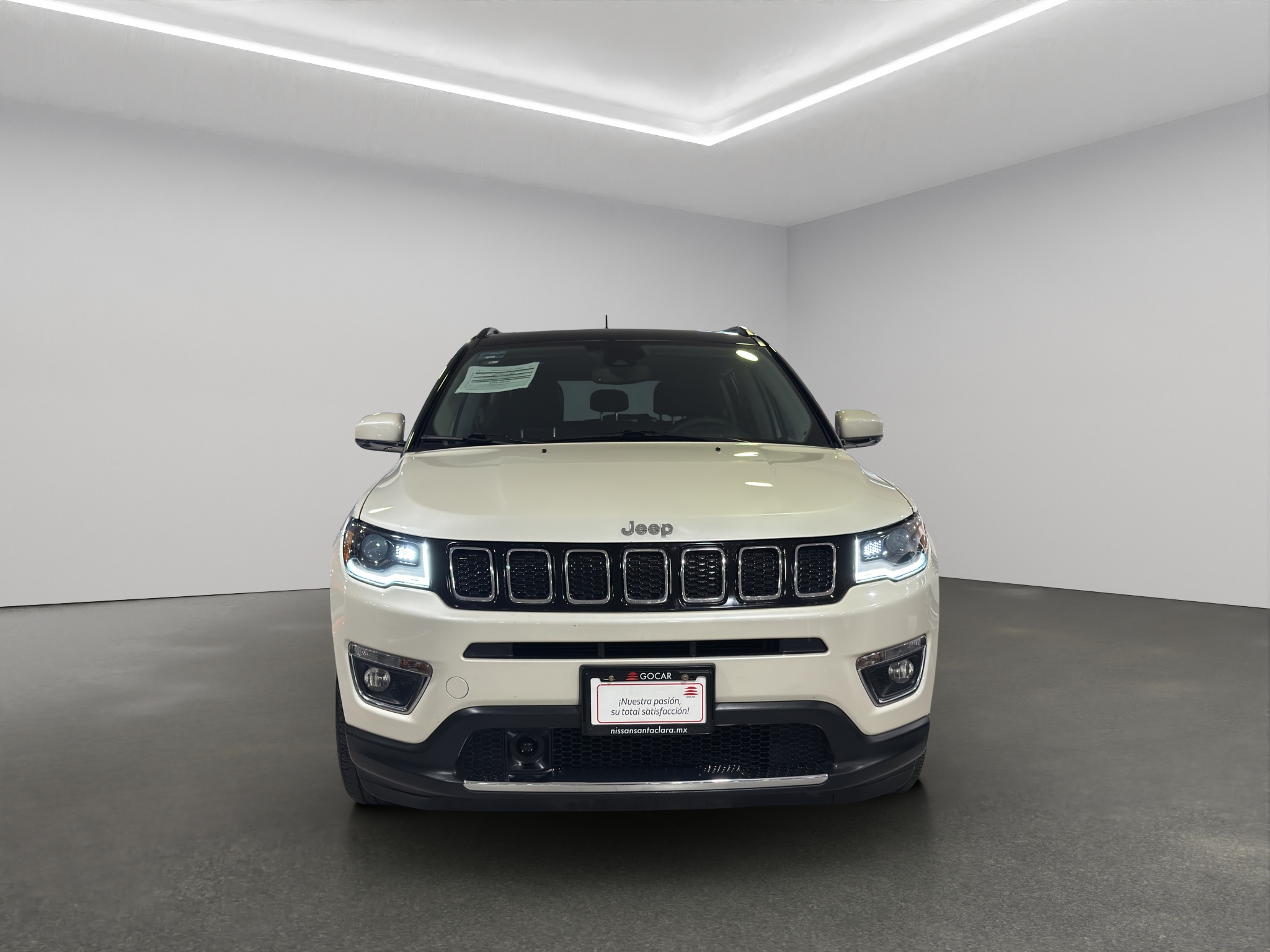 Jeep Compass  5 pts. Limited Premium, TA, a/ac. Aut., piel, QCP, GPS, RA-18 (línea anterior) 2021