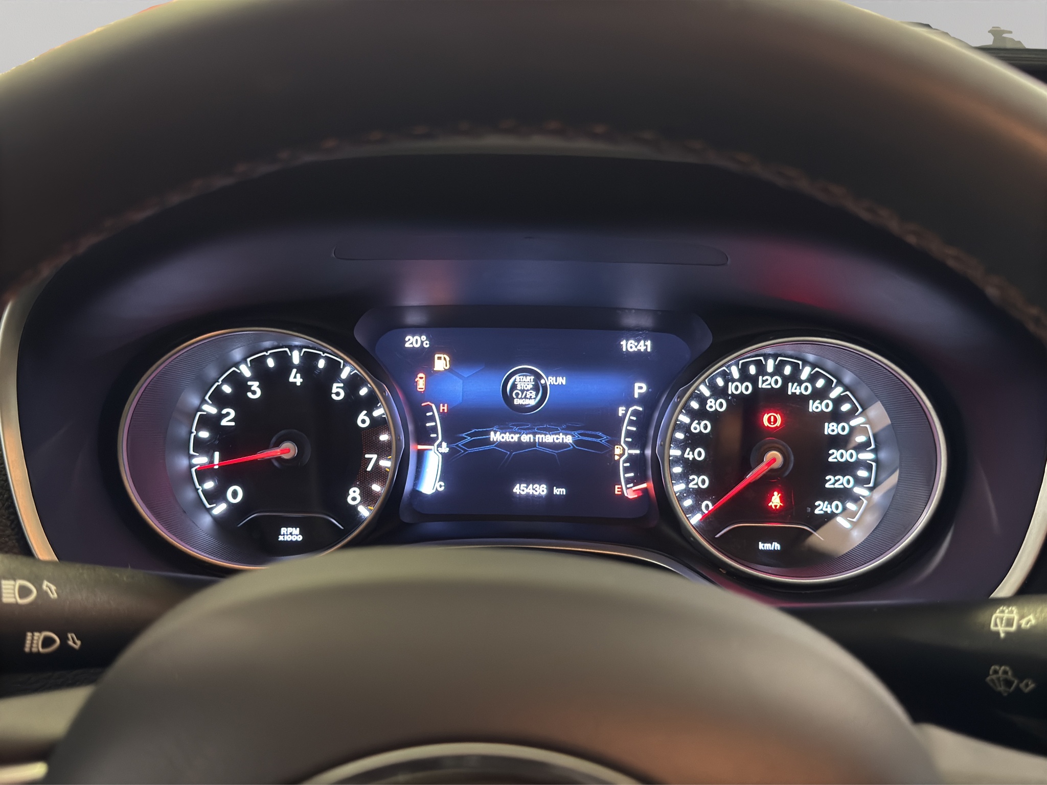 Jeep Compass  5 pts. Limited Premium, TA, a/ac. Aut., piel, QCP, GPS, RA-18 (línea anterior) 2021