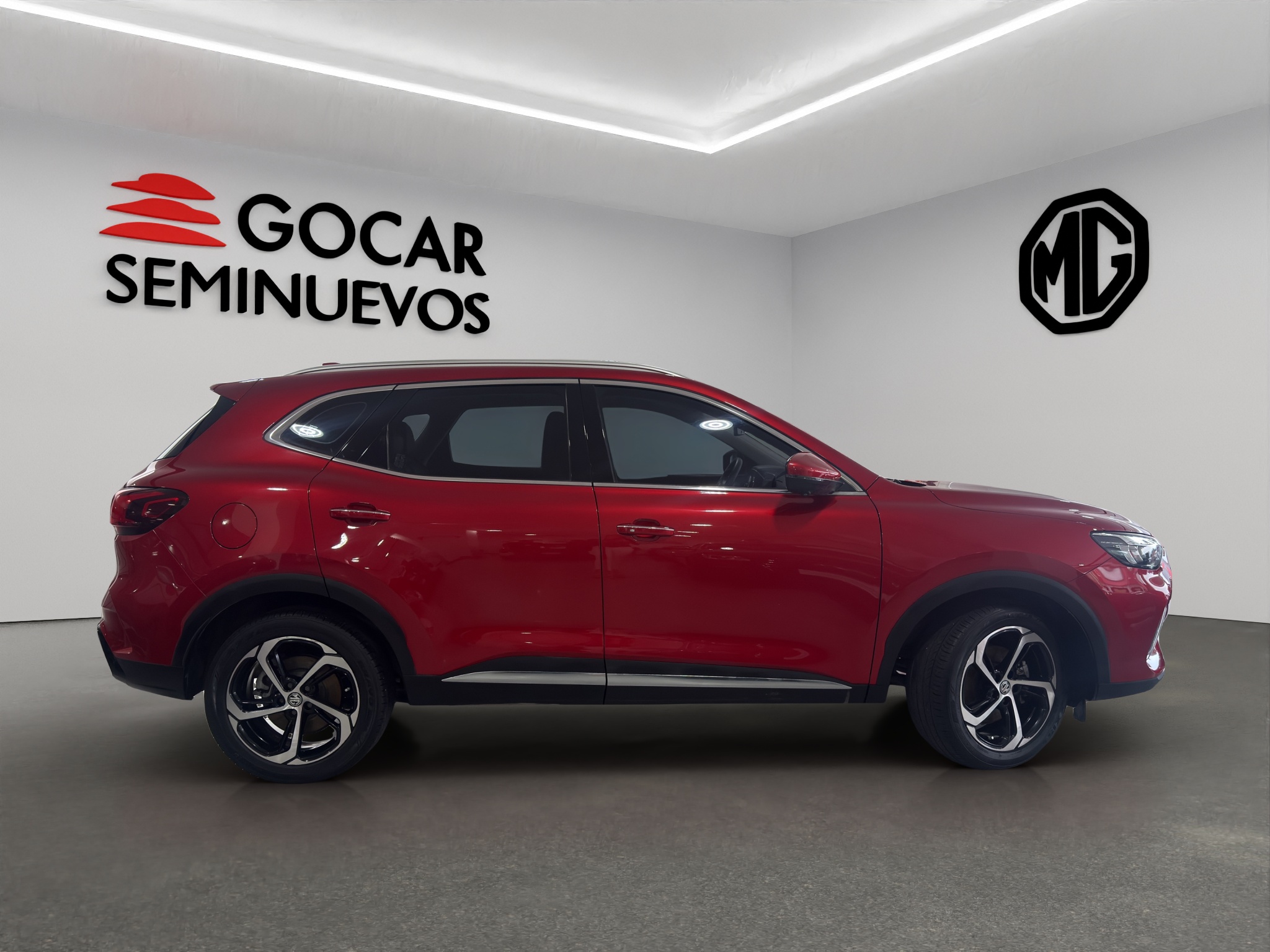 MG HS  5 pts. e Trophy, PHEV, TA, piel, TP, cámara 360°, RA-18 (línea nueva) 2024