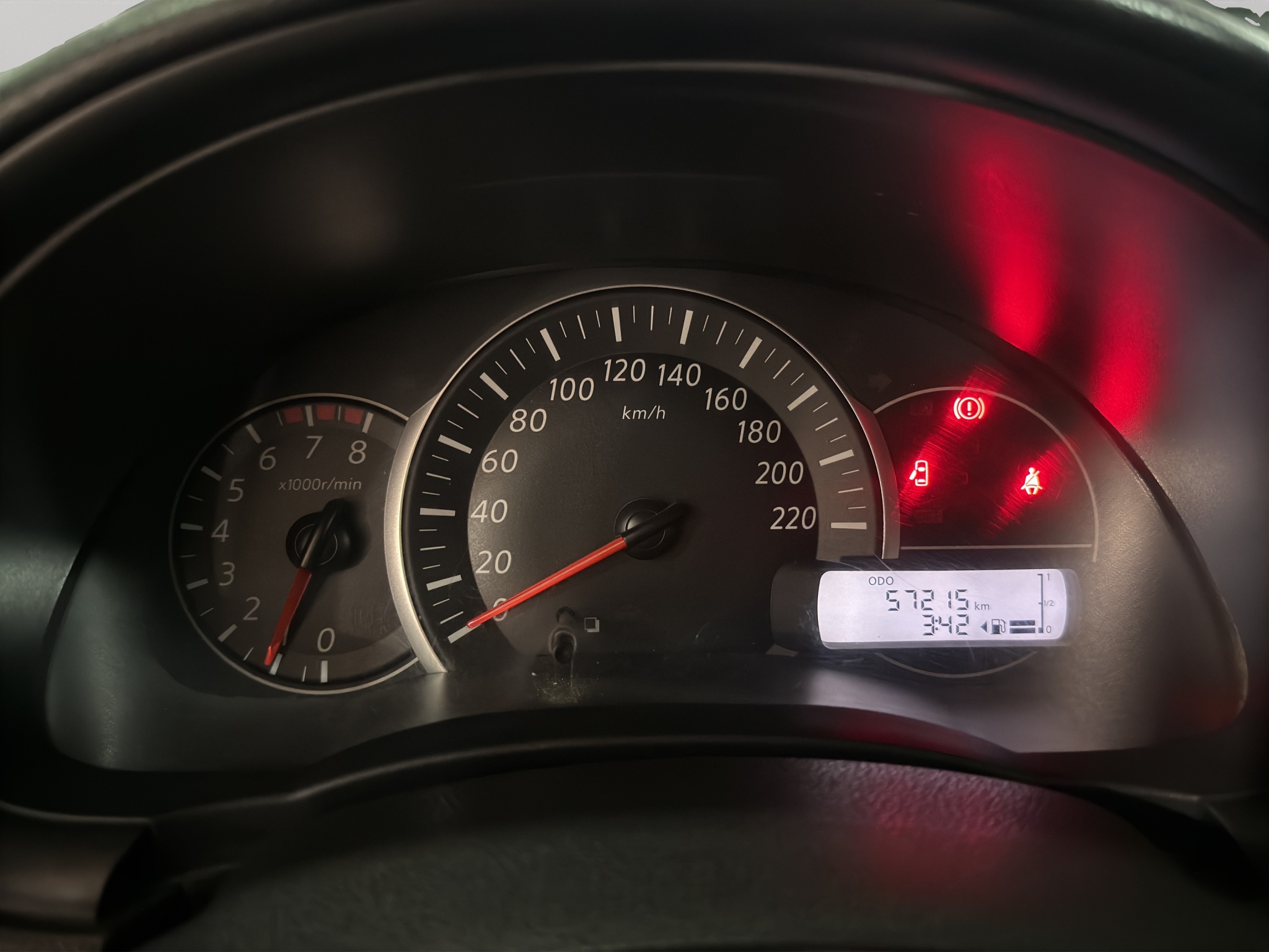 Nissan March 5 pts. HB Advance, TM5, a/ac., VE, BA, ABS, RA-15 2022