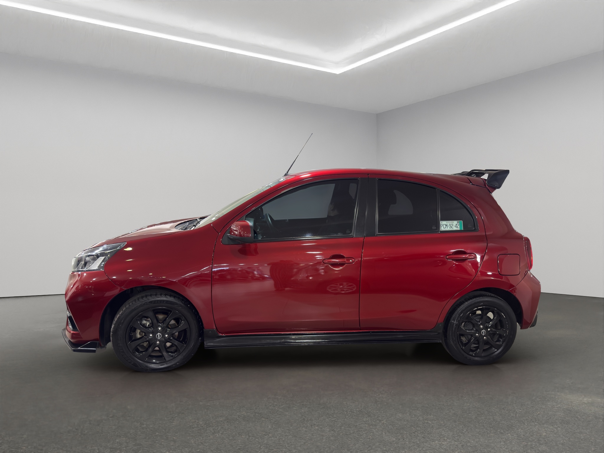 Nissan March 5 pts. HB Advance, TM5, a/ac., VE, BA, ABS, RA-15 2022