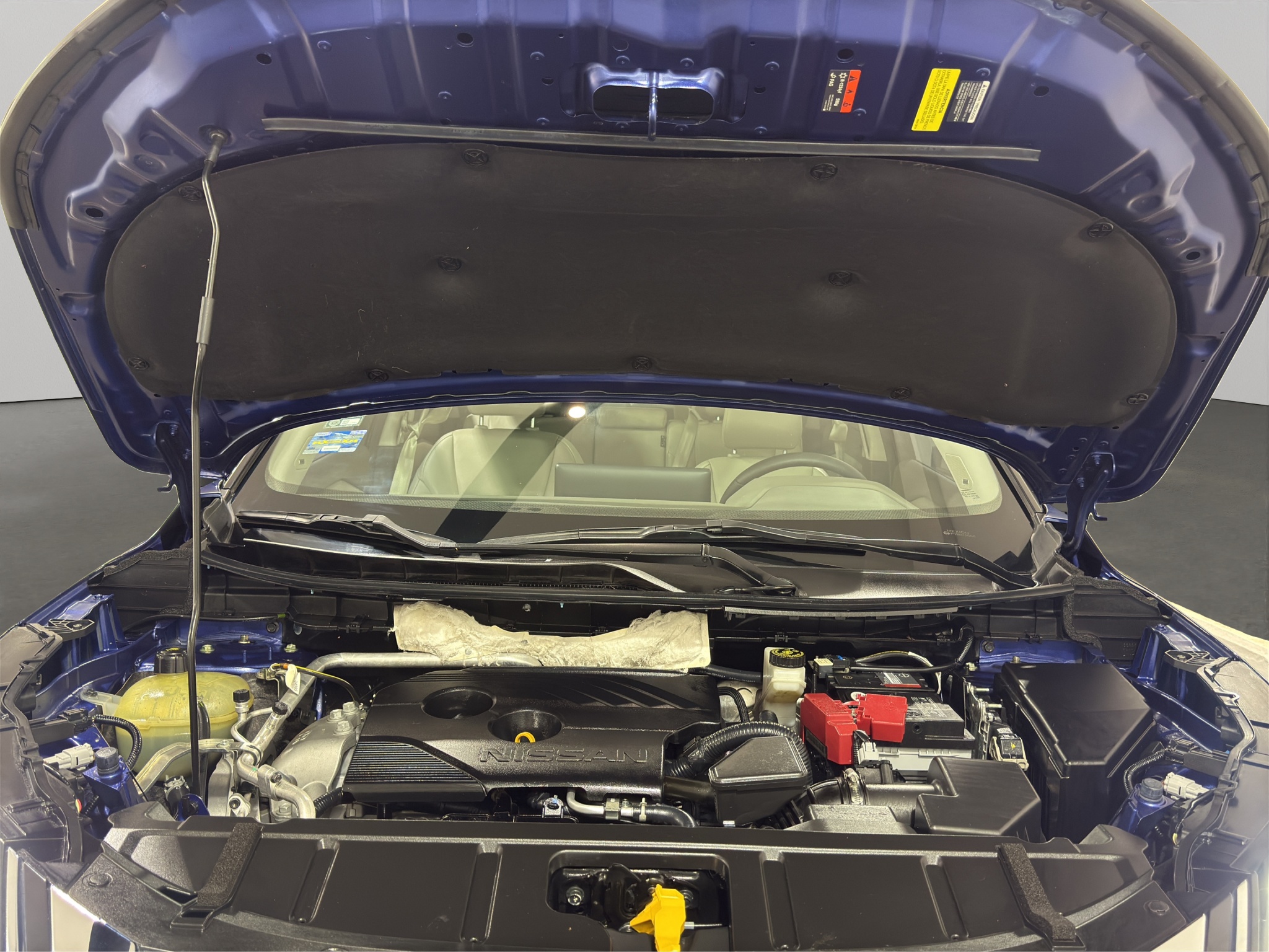 Nissan X-Trail  5 pts. Platinum Plus, TA, piel, QCP, GPS, ADAS, RA-19 (línea nueva) 2023