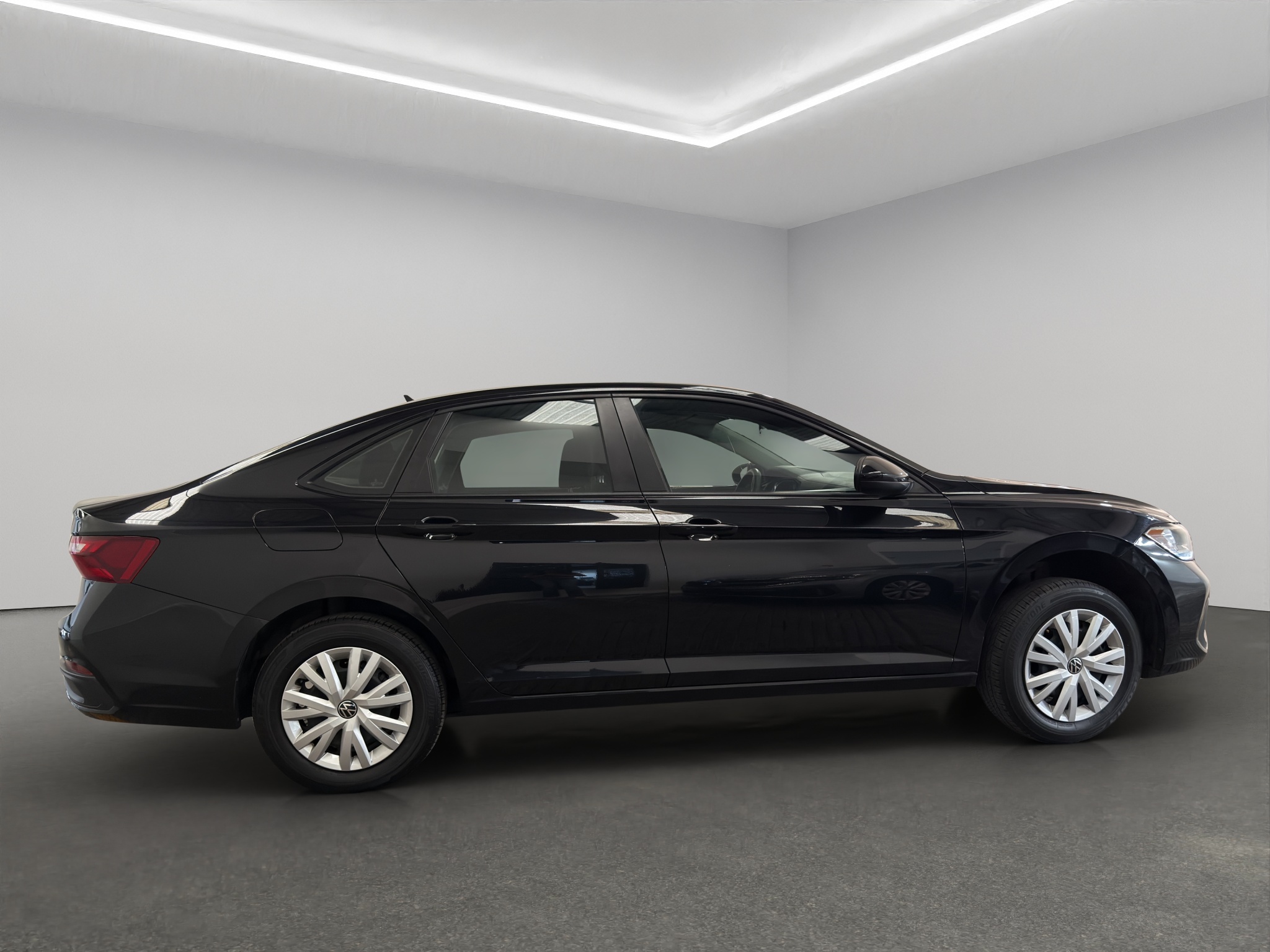 Volkswagen Jetta A7 4 pts. Trendline, 1.4T, TM5, R-16 2023