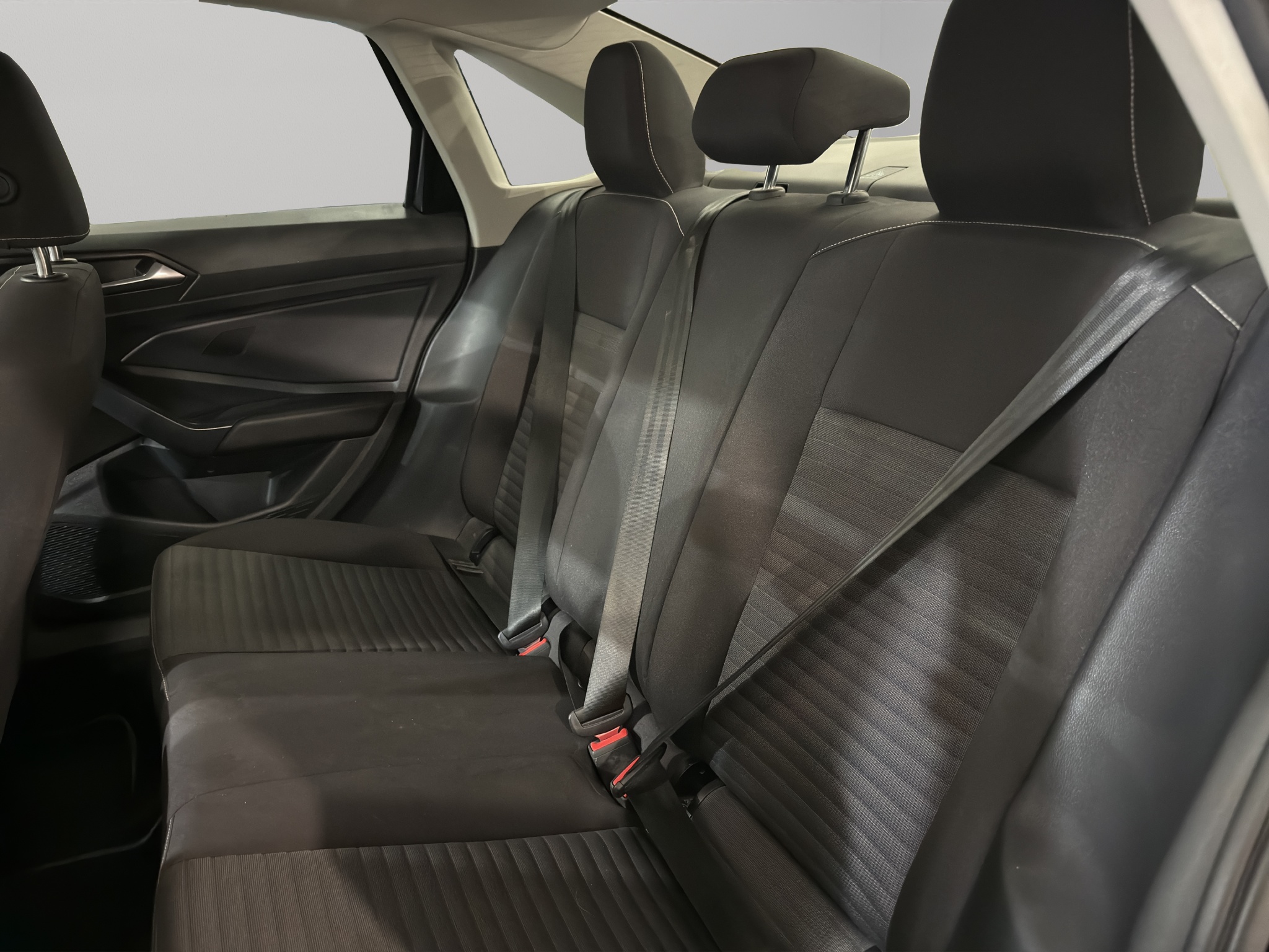 Volkswagen Jetta A7 4 pts. Trendline, 1.4T, TM5, R-16 2023