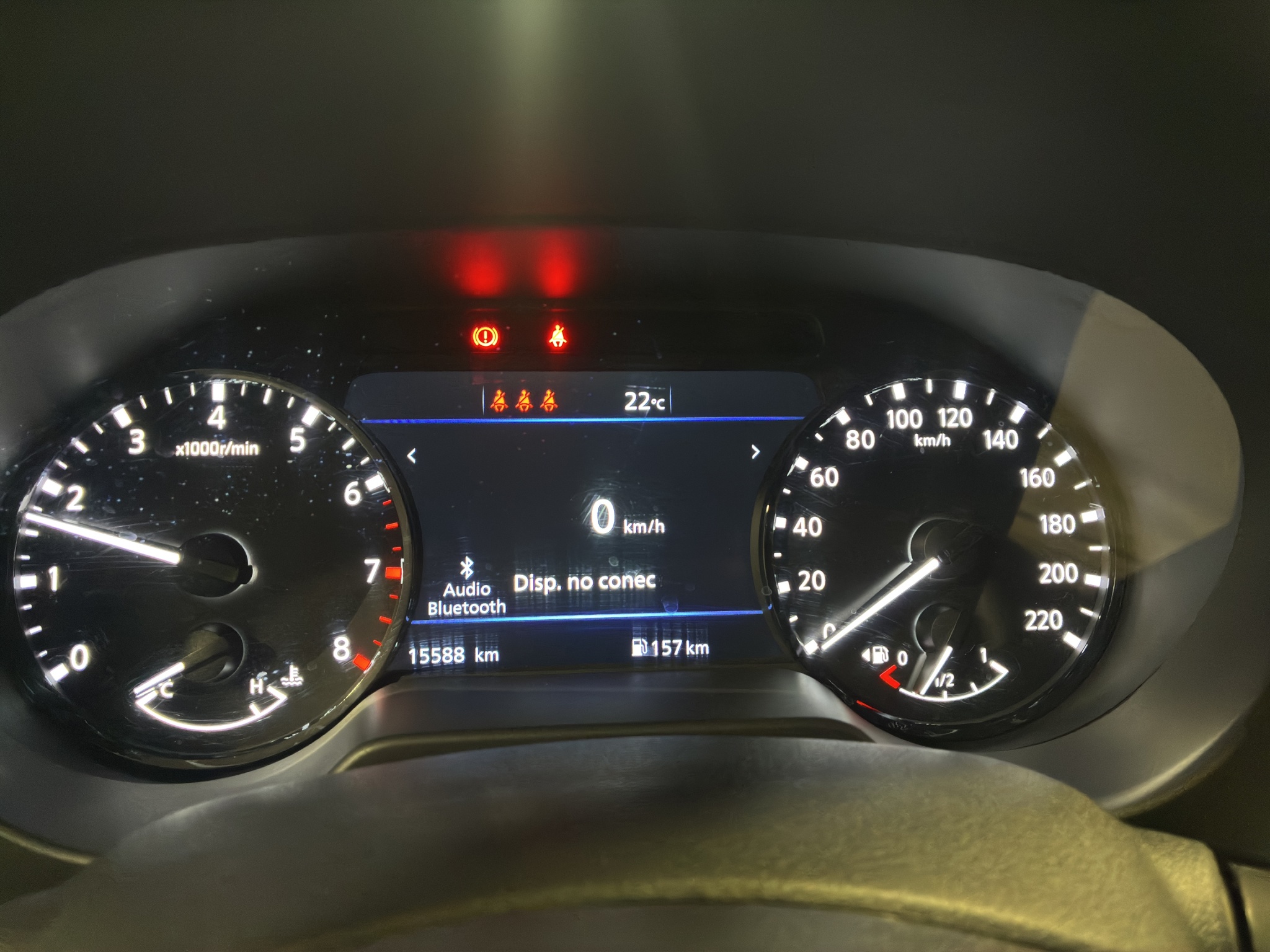 Nissan Comerciales Frontier y NP 300 Frontier Pick-Up 4 pts. Frontier LE, Doble Cab., L4, 2.5l, TM6, a/ac., VE, estribos, RA-17 2024