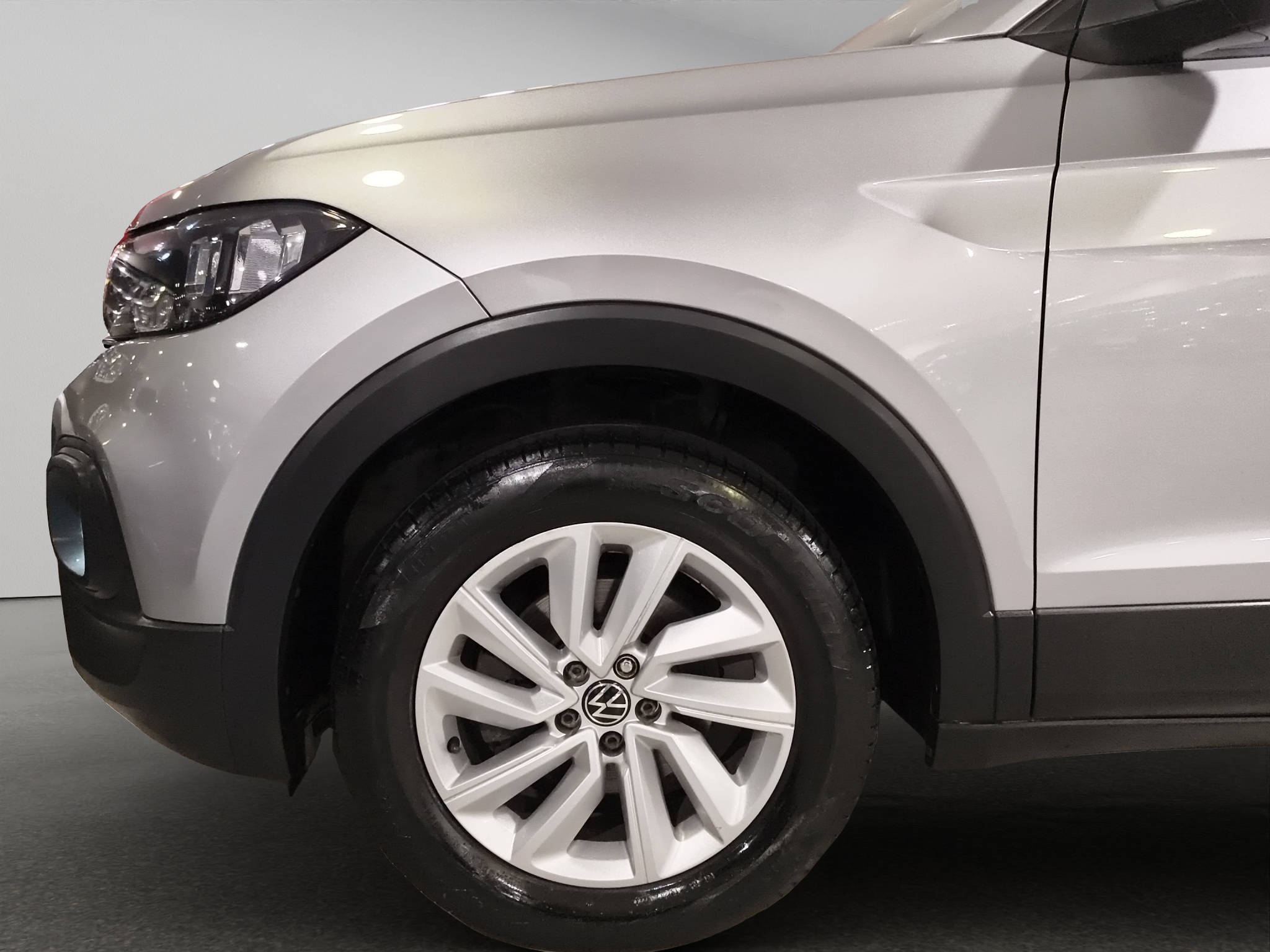 Volkswagen T-Cross  5 pts. Trendline, 1.6l, TA, a/ac., RA-16 2024