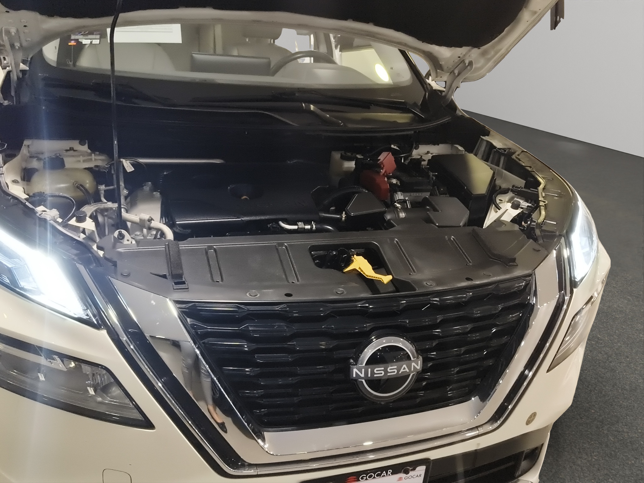 Nissan X-Trail  5 pts. Platinum, TA, piel, QCP, GPS, RA-19 2025