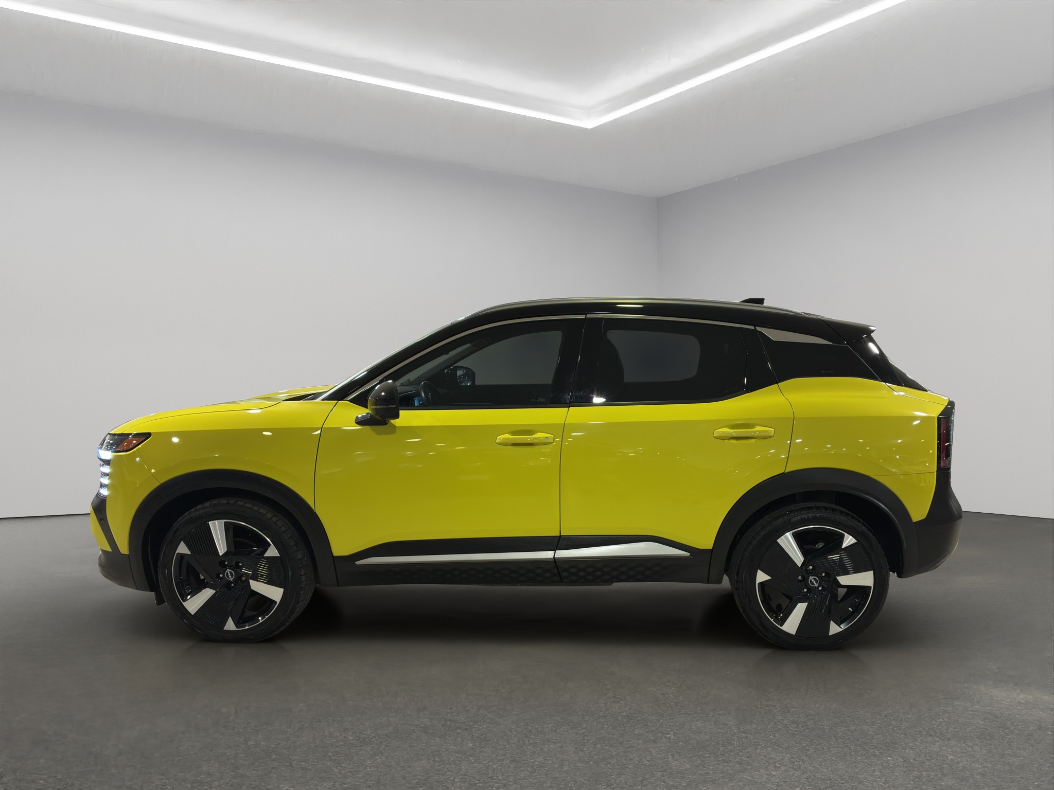 Nissan Kicks  5 pts. Platinum, 2.0l, TA, TP, s. Bose, pantalla touch 12 2025