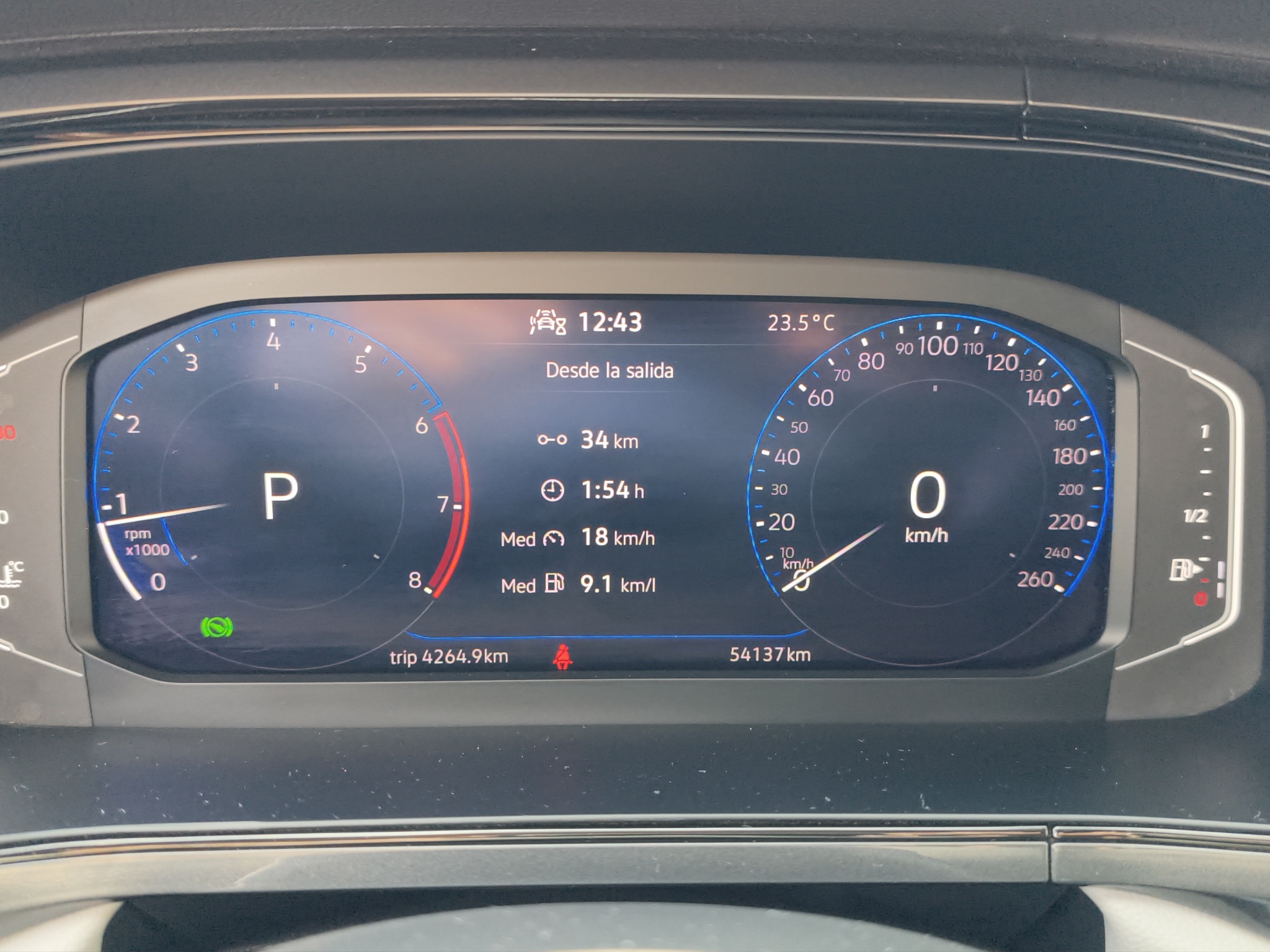 Volkswagen Taos  5 pts. Highline, 150 HP, 1.4T, TA, piel, TP, f. led, RA-18 2023